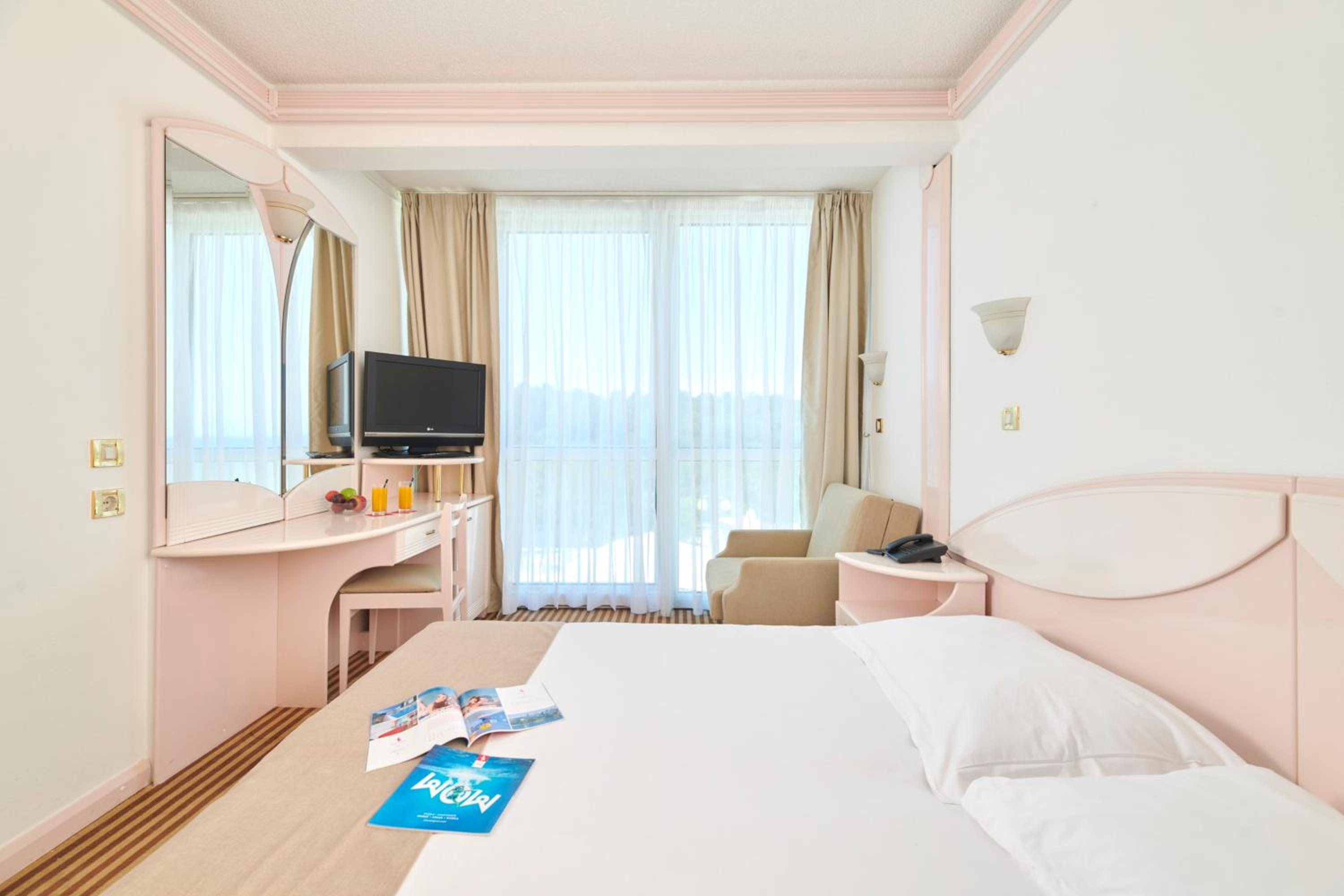 Classic Room - Sea Side - Photo 2
