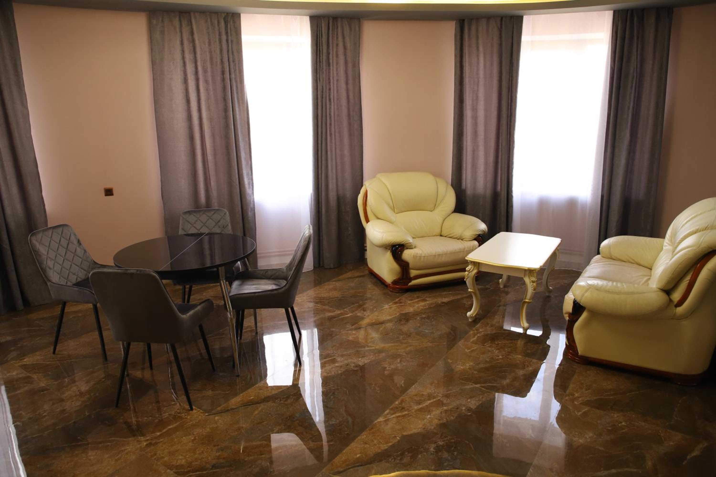 Suite photo 3