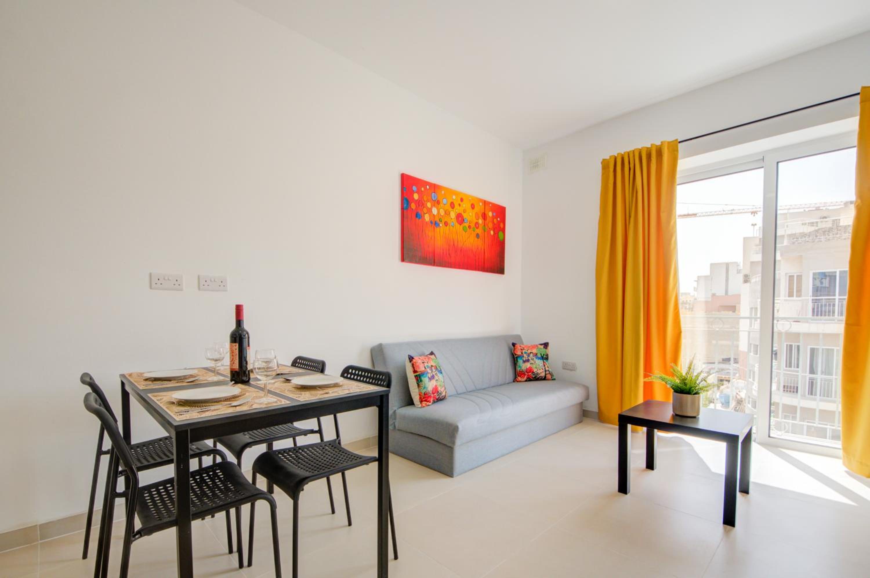 One-Bedroom Apartment