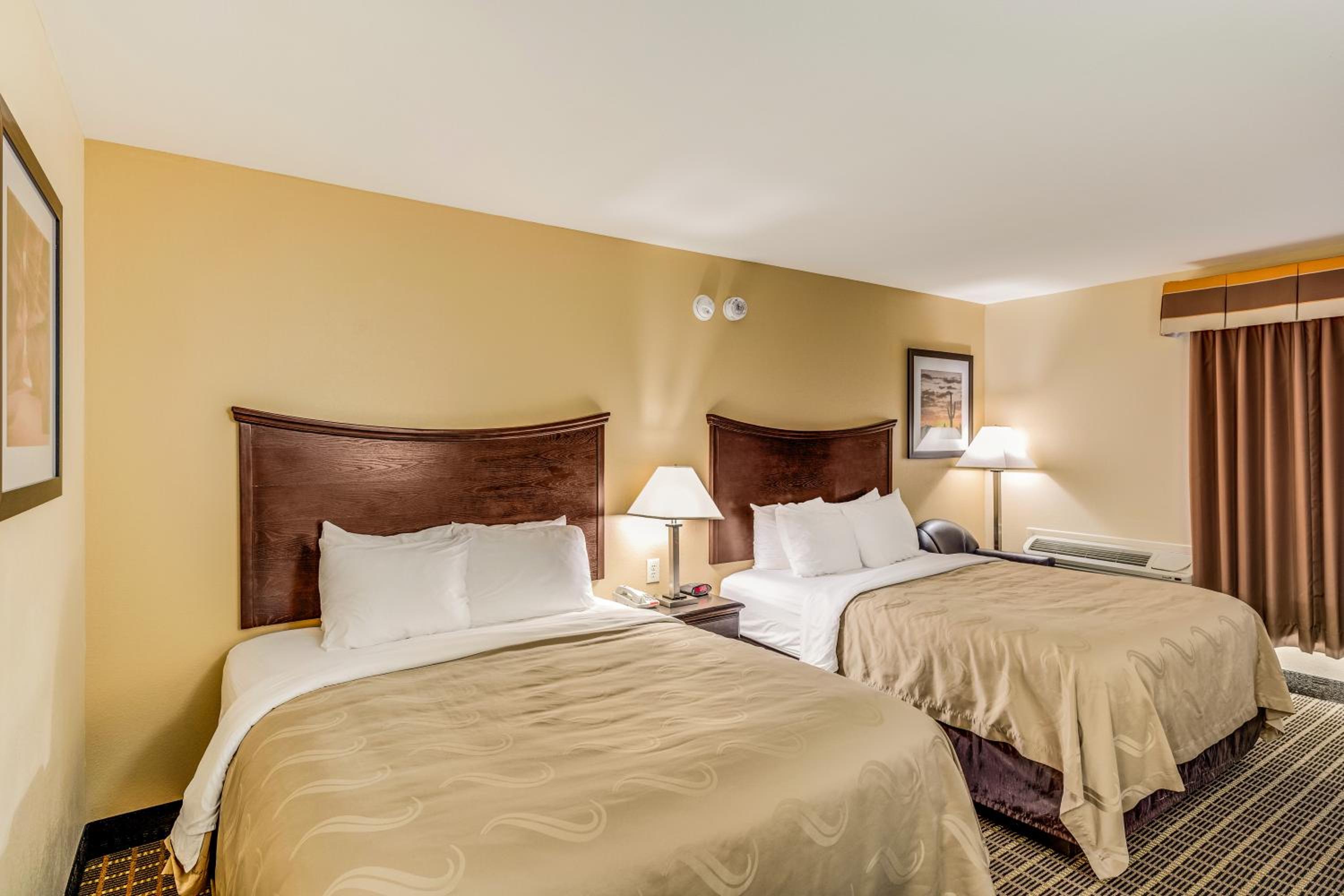 Queen Room with Two Queen Beds - Accessible/Non Smoking photo 1