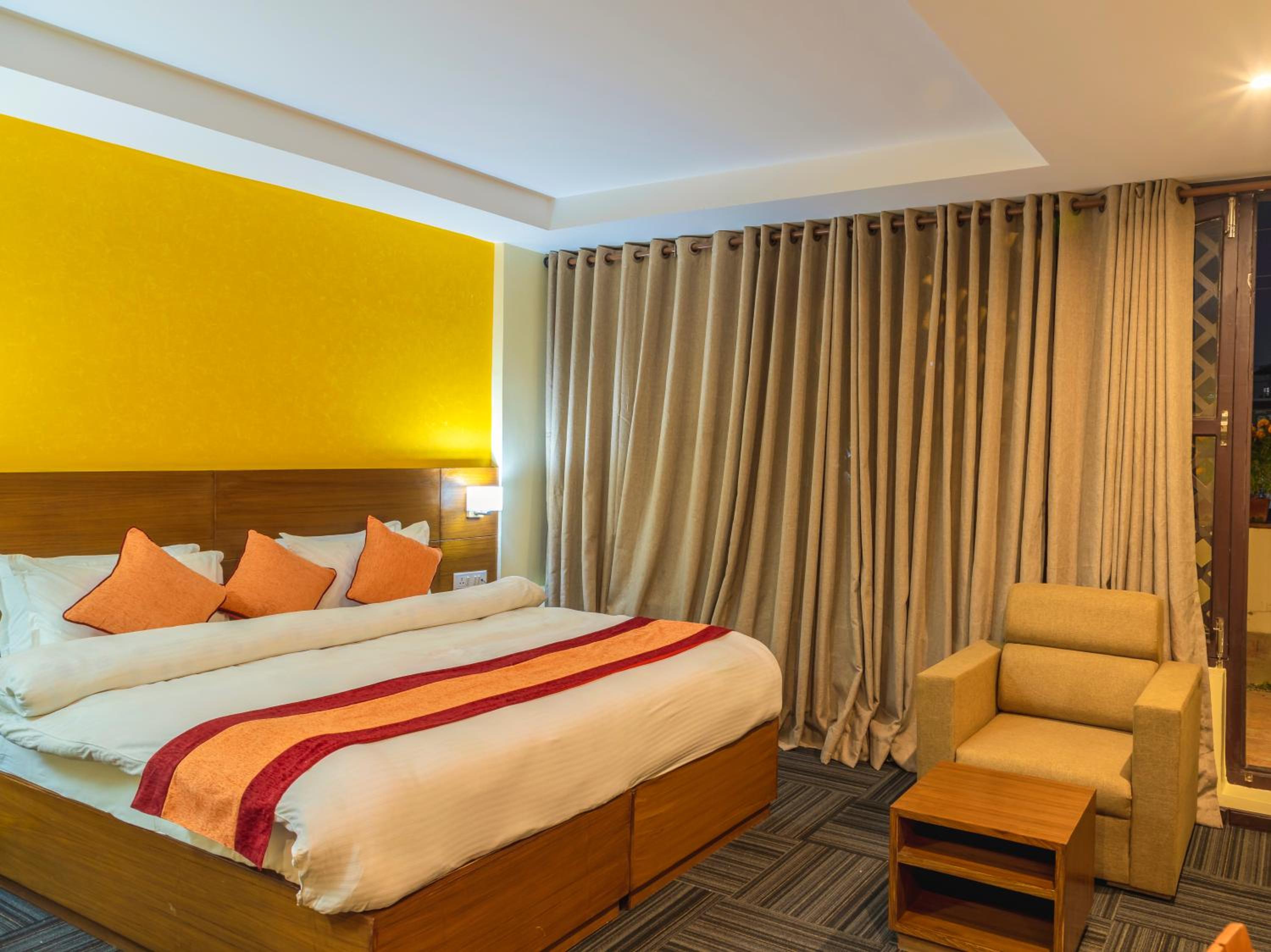 Deluxe Double or Twin Room