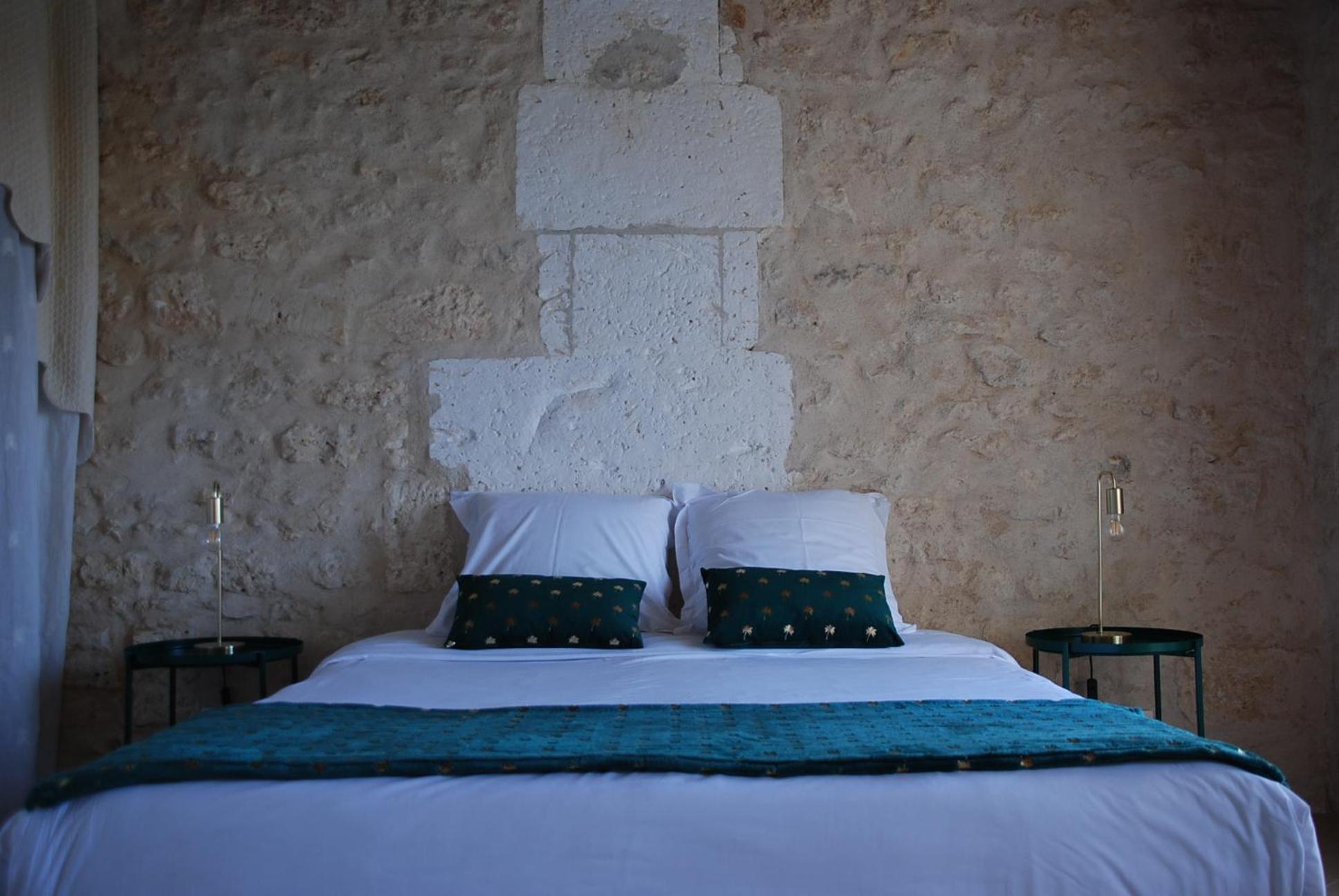 Queen Room with Pool View