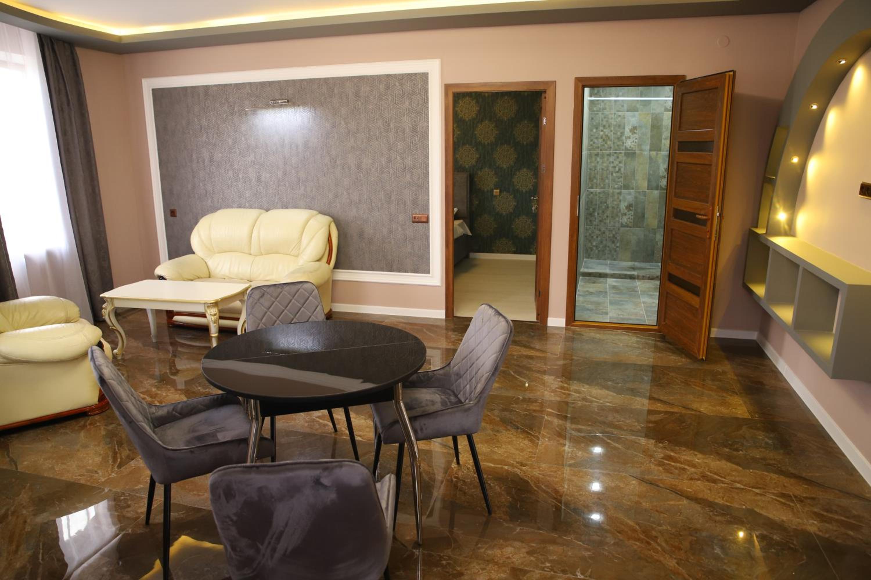 Suite photo 2