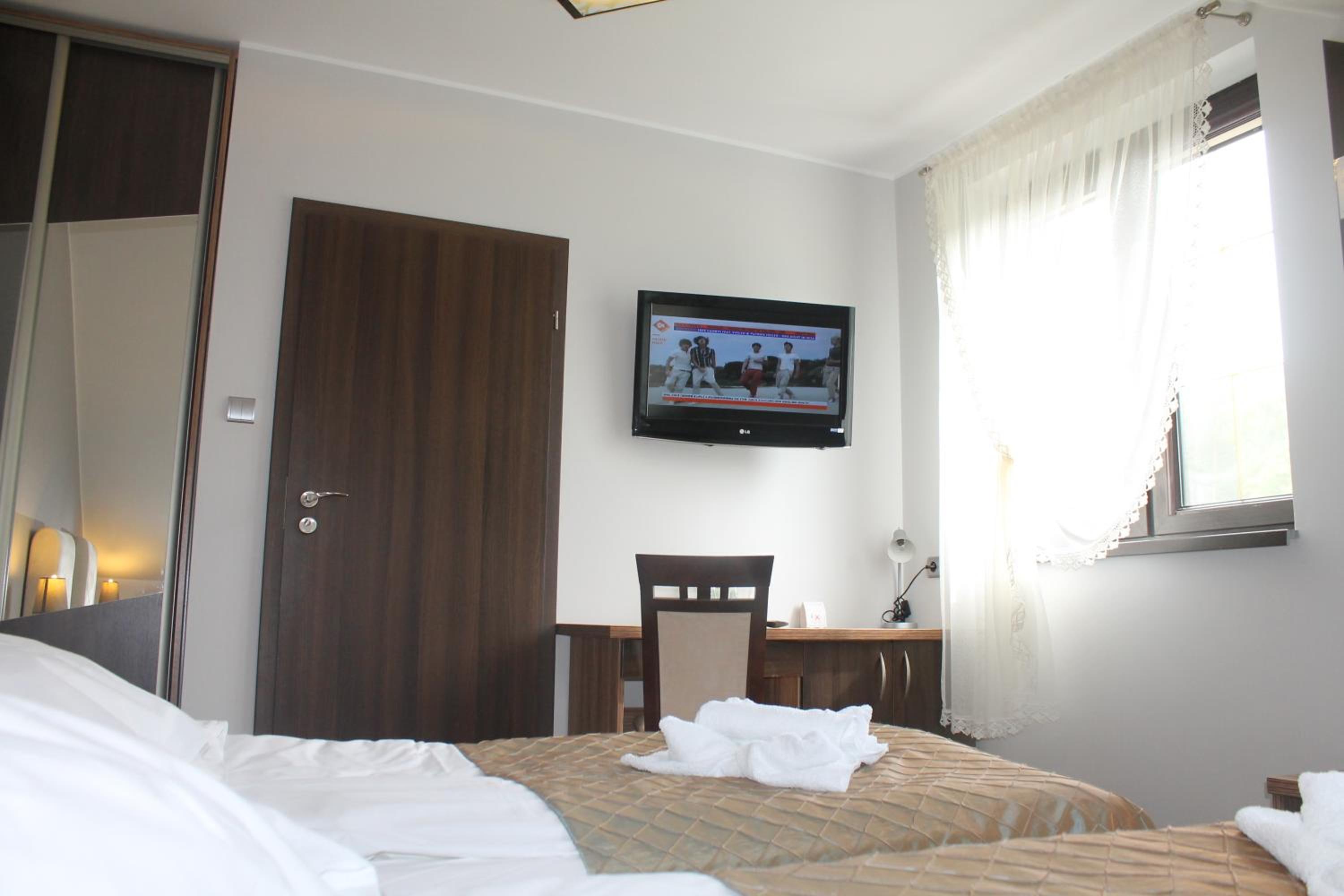 Standard Twin Room photo 2
