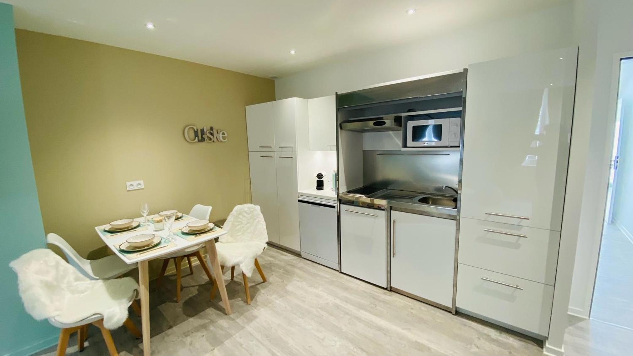 Apartment - Photo 4