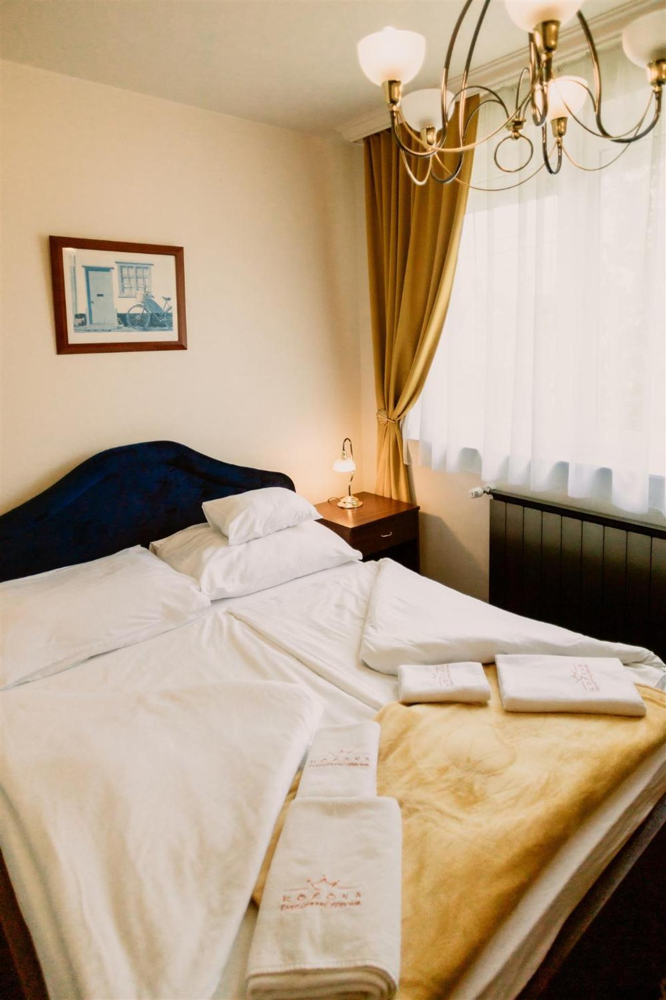 Double Room - Photo 10