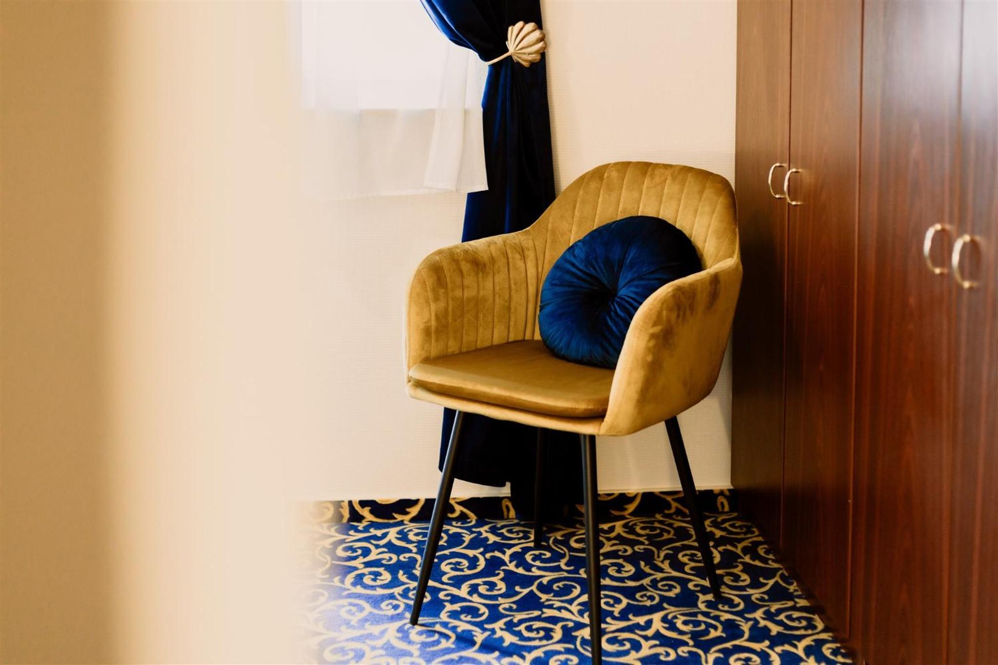 Double Room - Photo 17