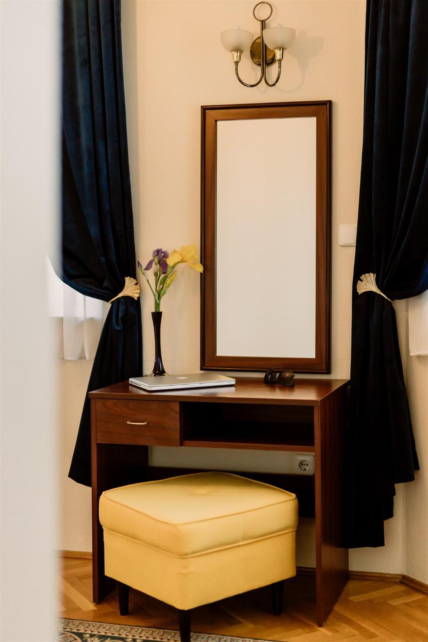 Triple Room - Photo 12
