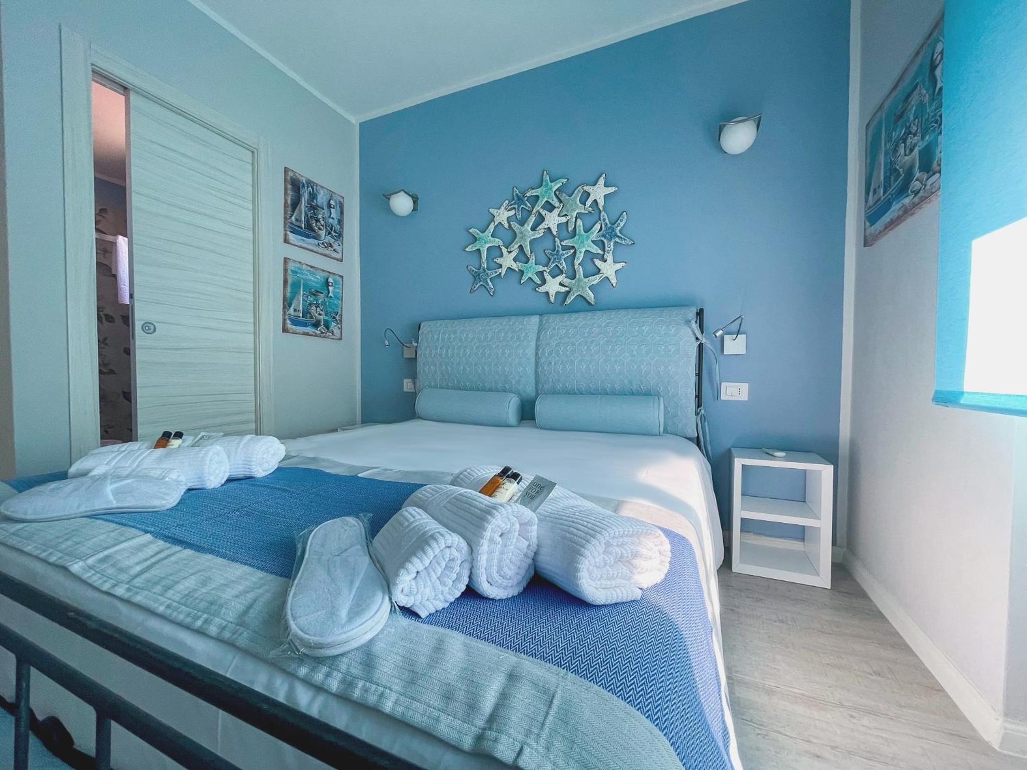 Two-Bedroom Apartment - Photo 41