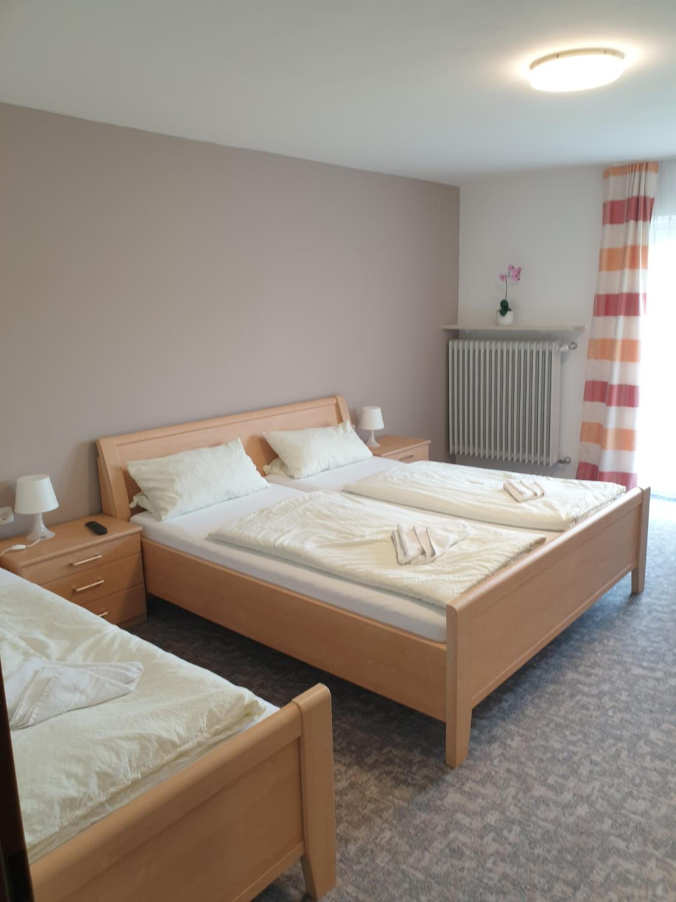 Triple Room with Bathroom - Photo 6