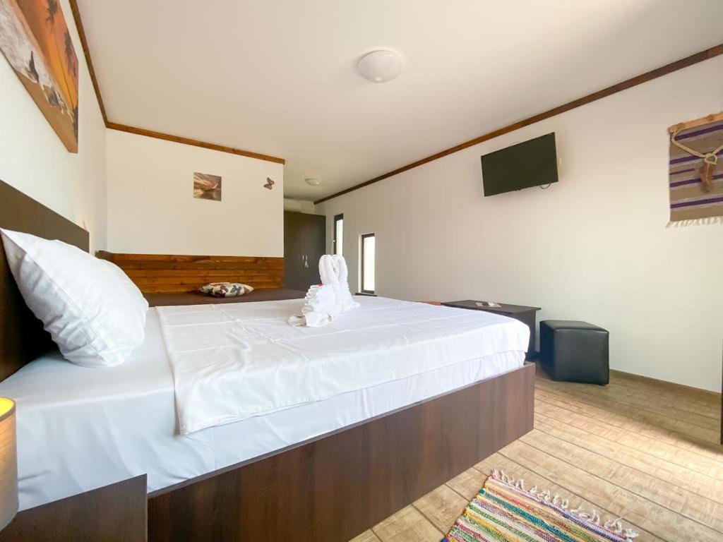 Deluxe Family Room - Photo 4