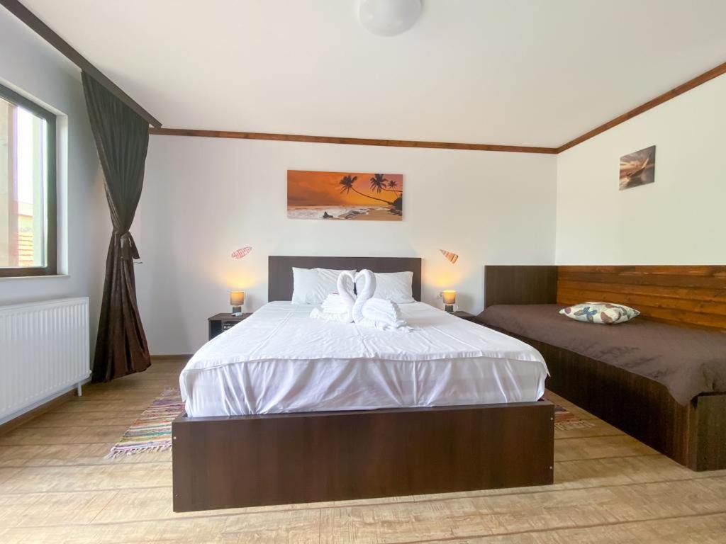 Deluxe Family Room - Photo 5