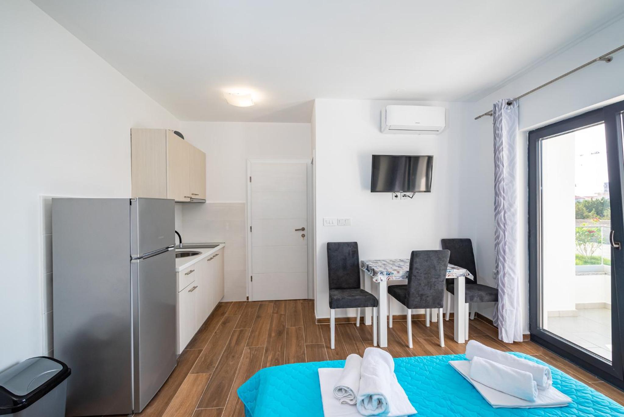 Studio Apartment