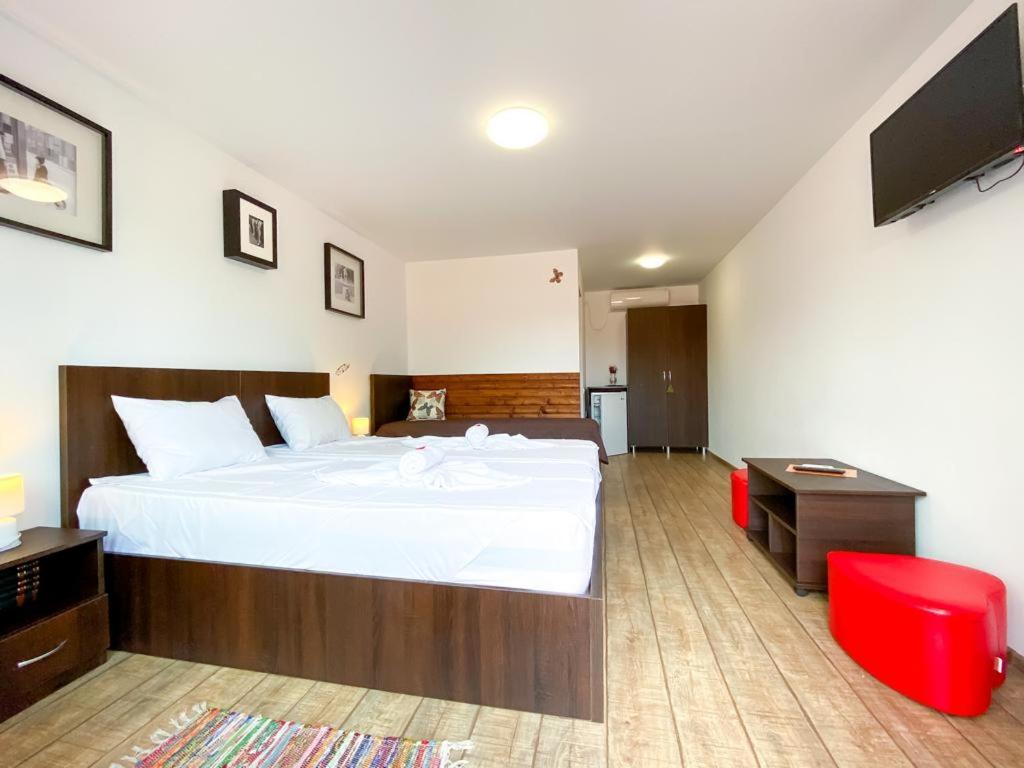 Double Room - Photo 1
