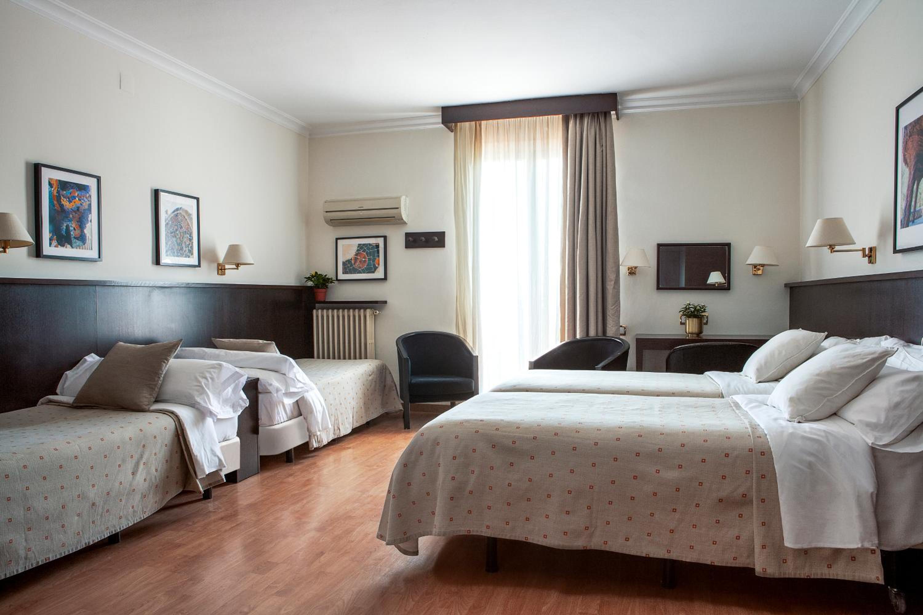 Quadruple Room photo 2