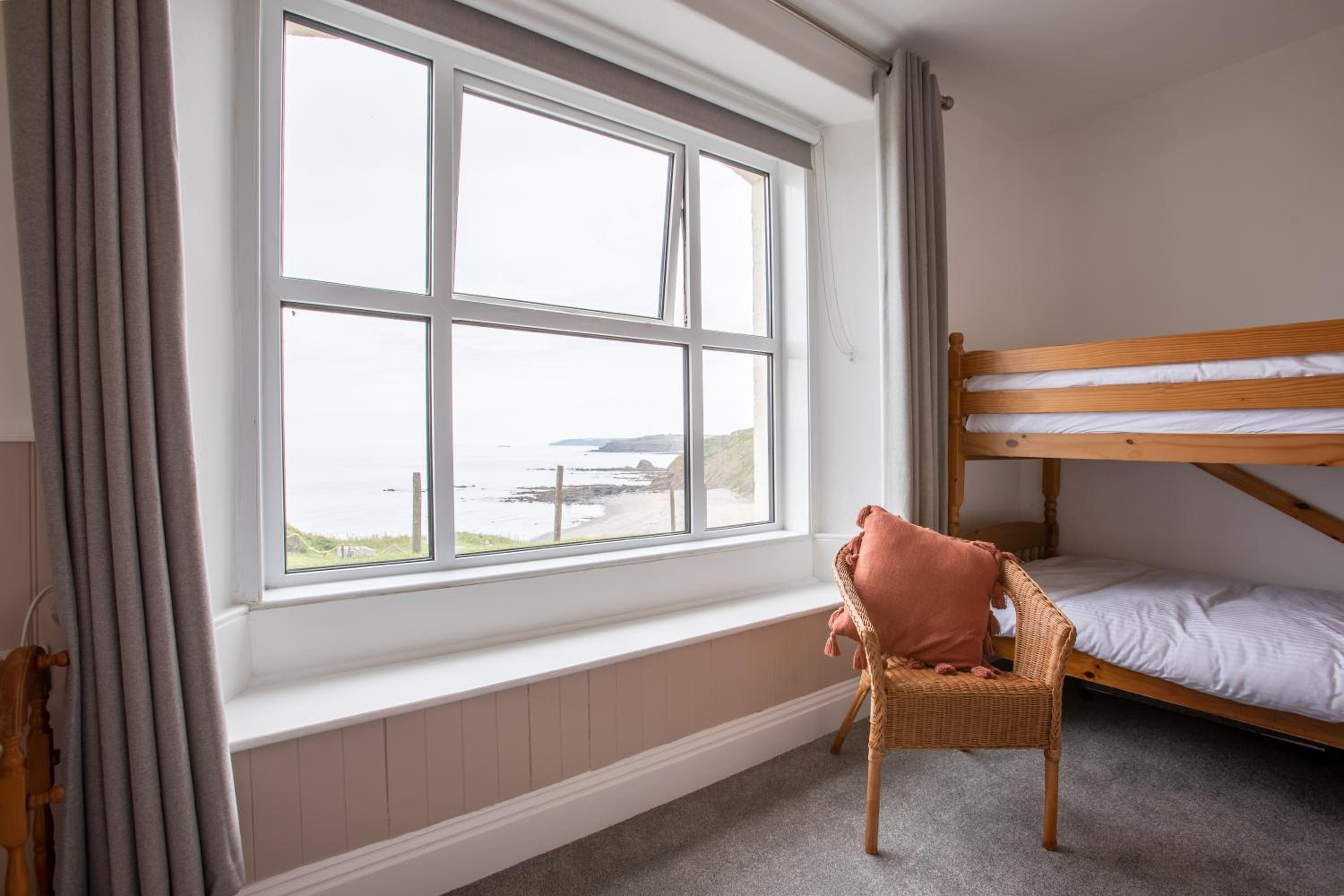 Family Room with Sea View photo 1