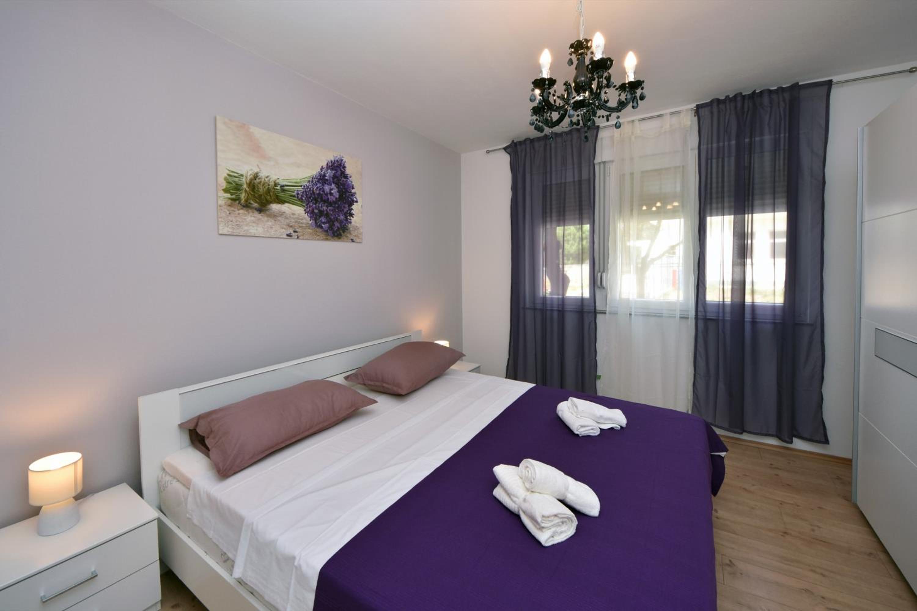 Two-Bedroom Apartment - Photo 4