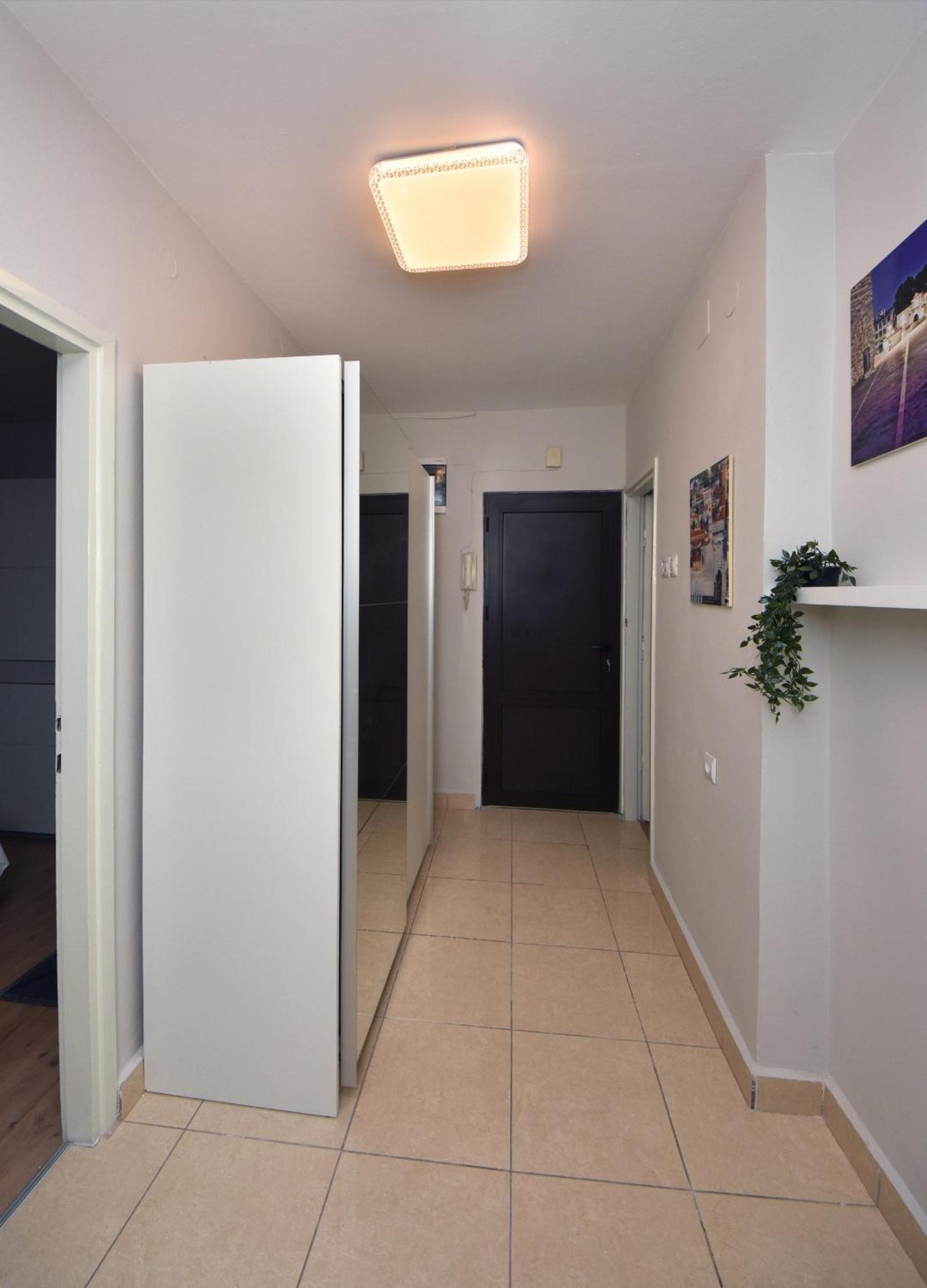 Two-Bedroom Apartment - Photo 6