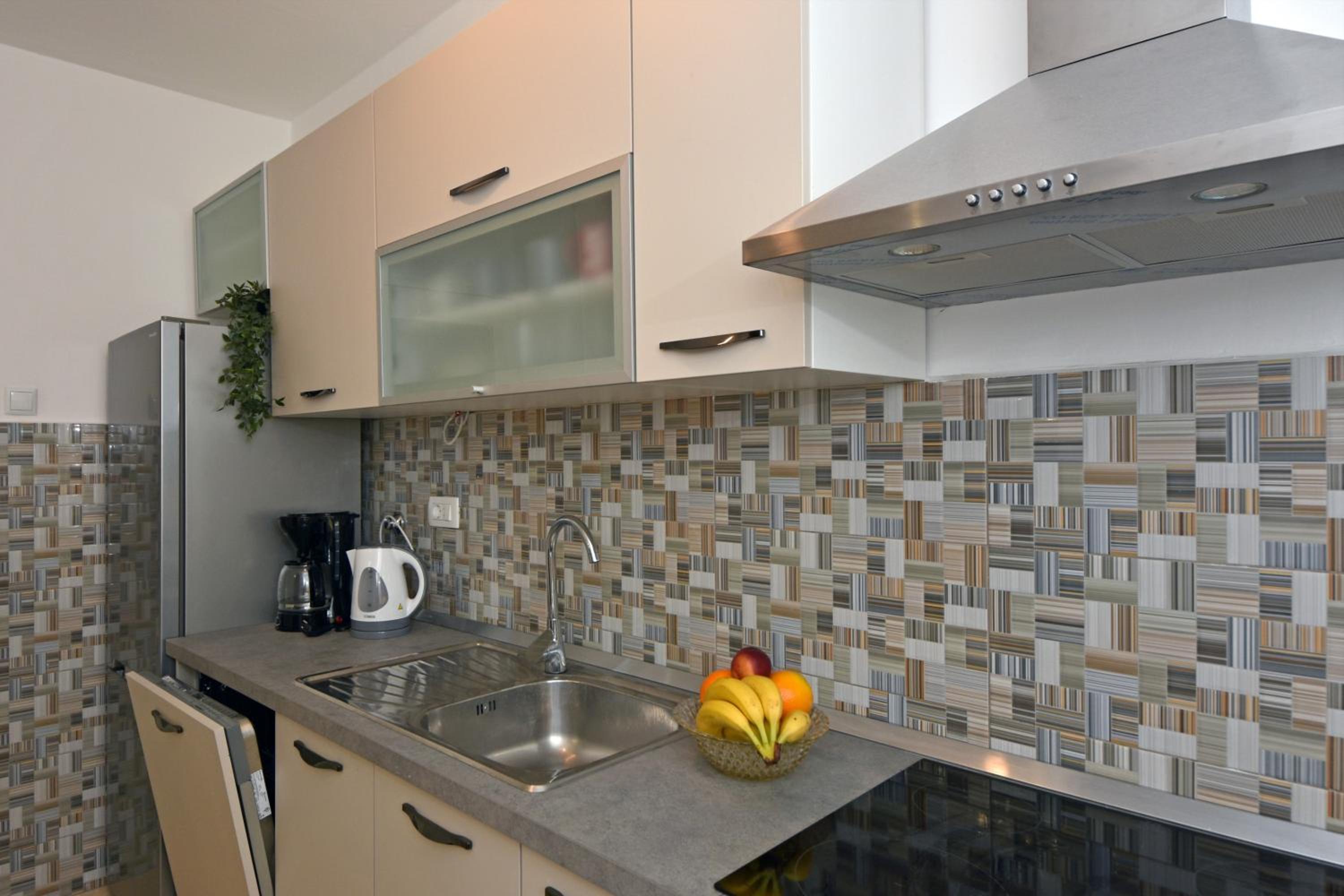 Two-Bedroom Apartment - Photo 9