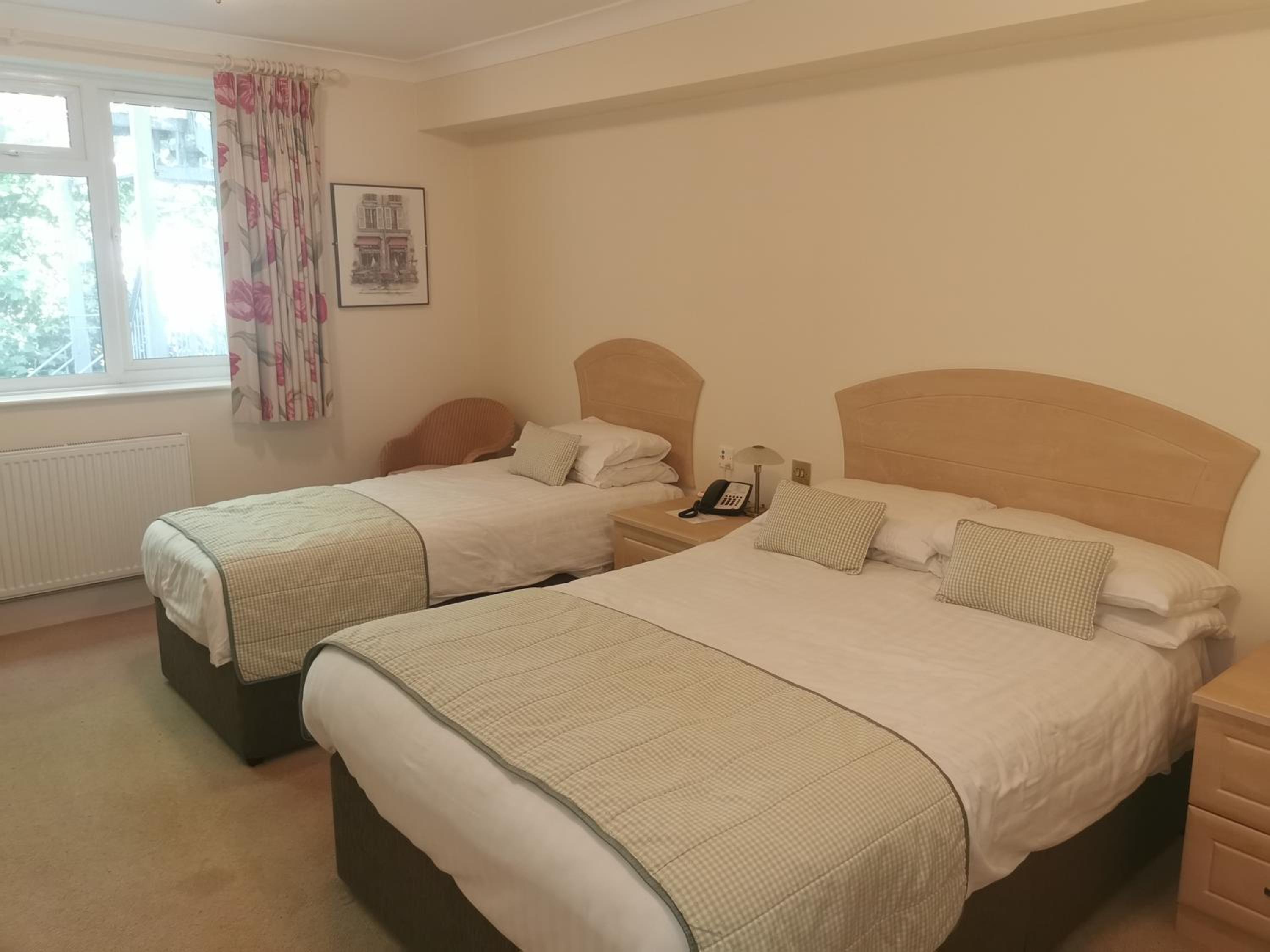 Standard Triple Room - Photo 5