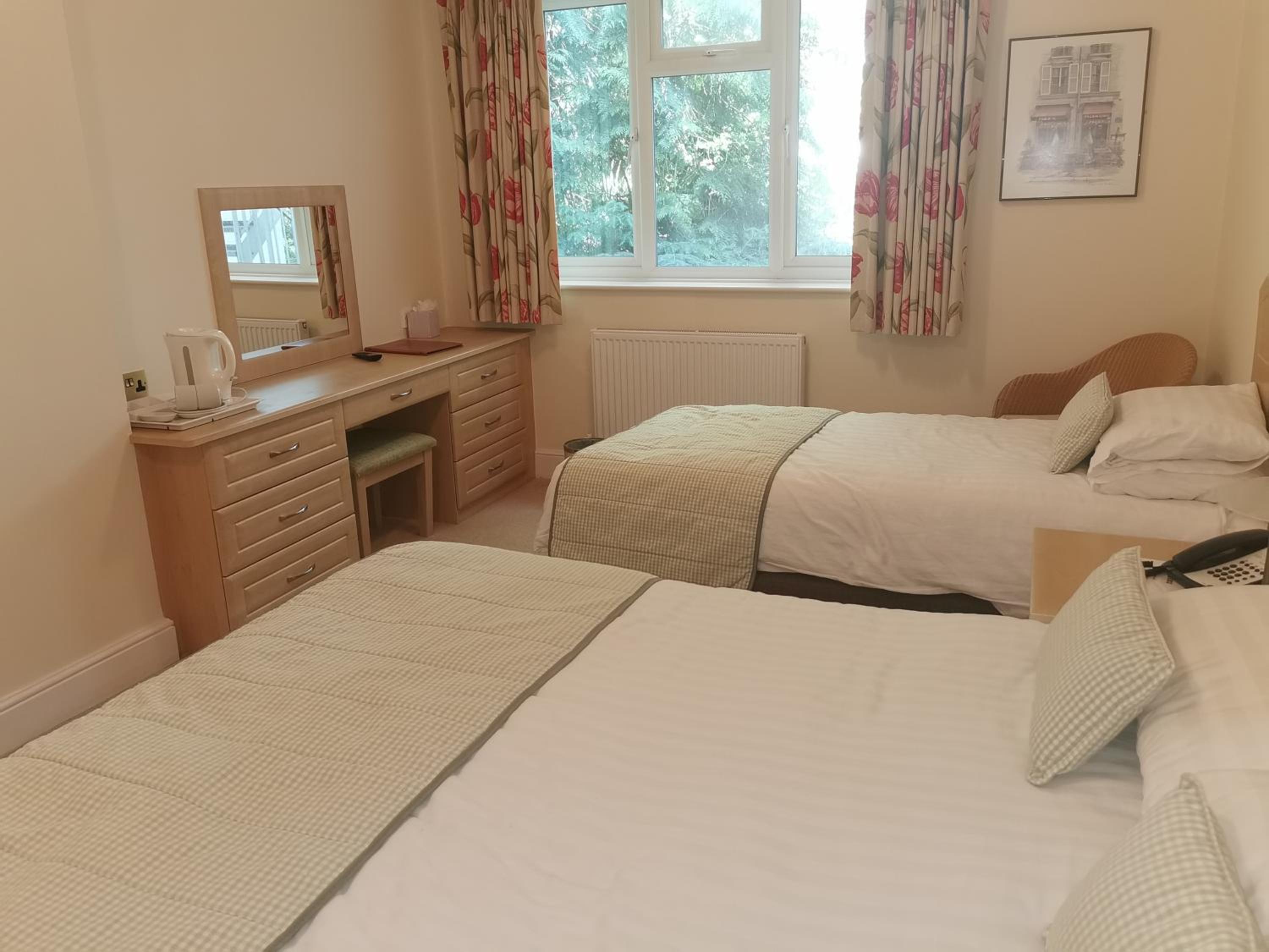 Standard Triple Room - Photo 6