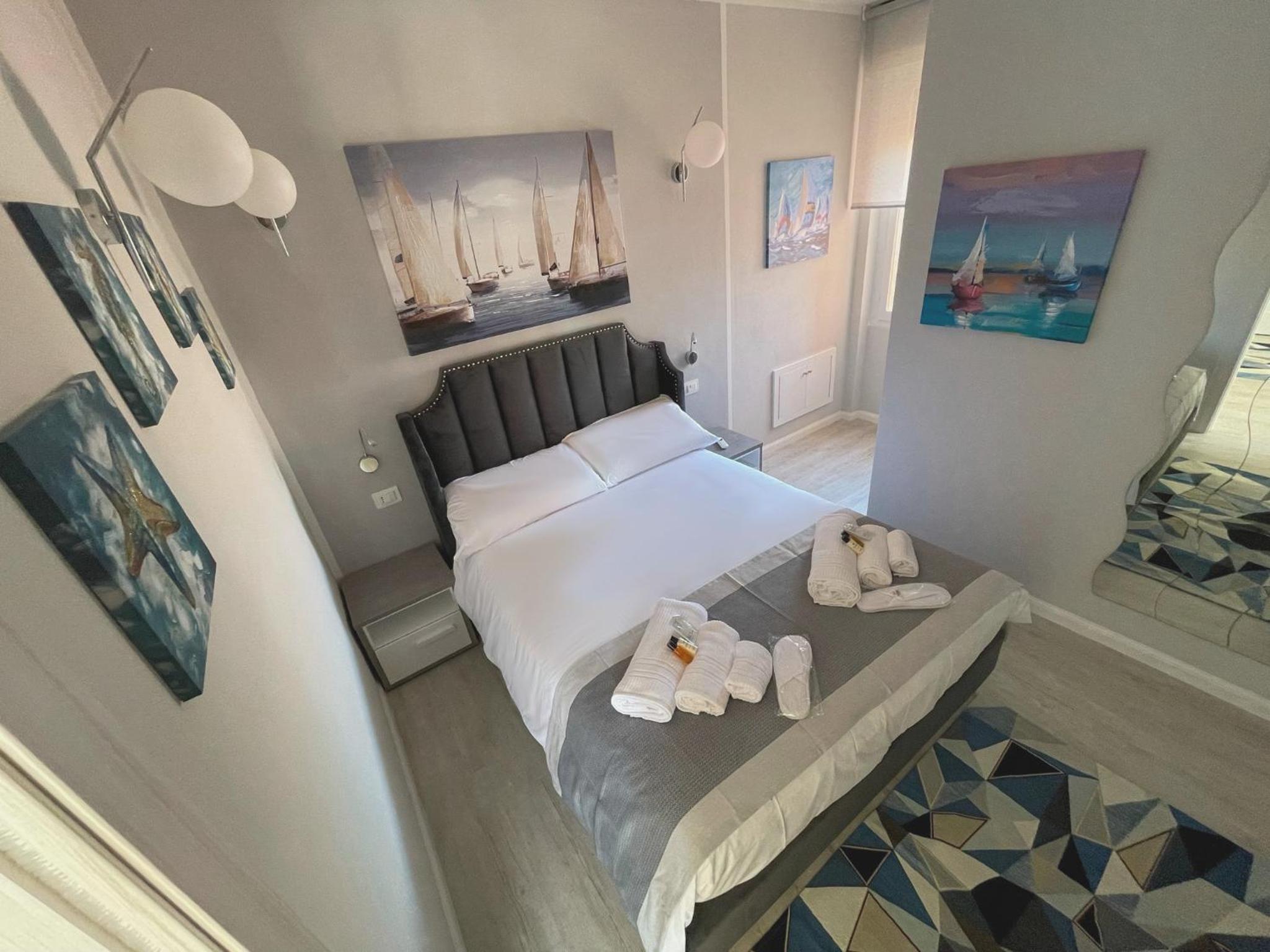 Two-Bedroom Apartment - Photo 31