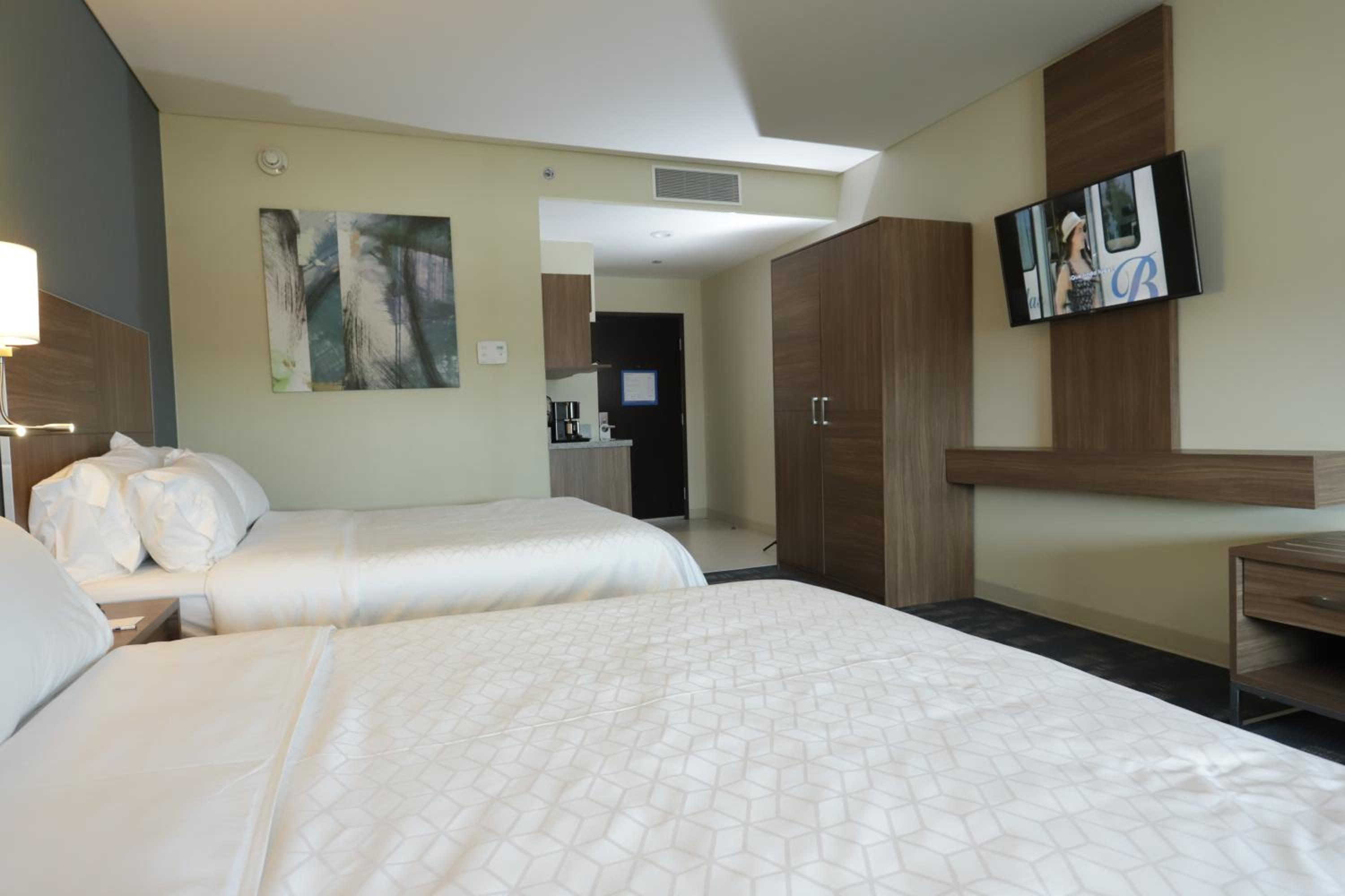 Suite with Two Queen Beds