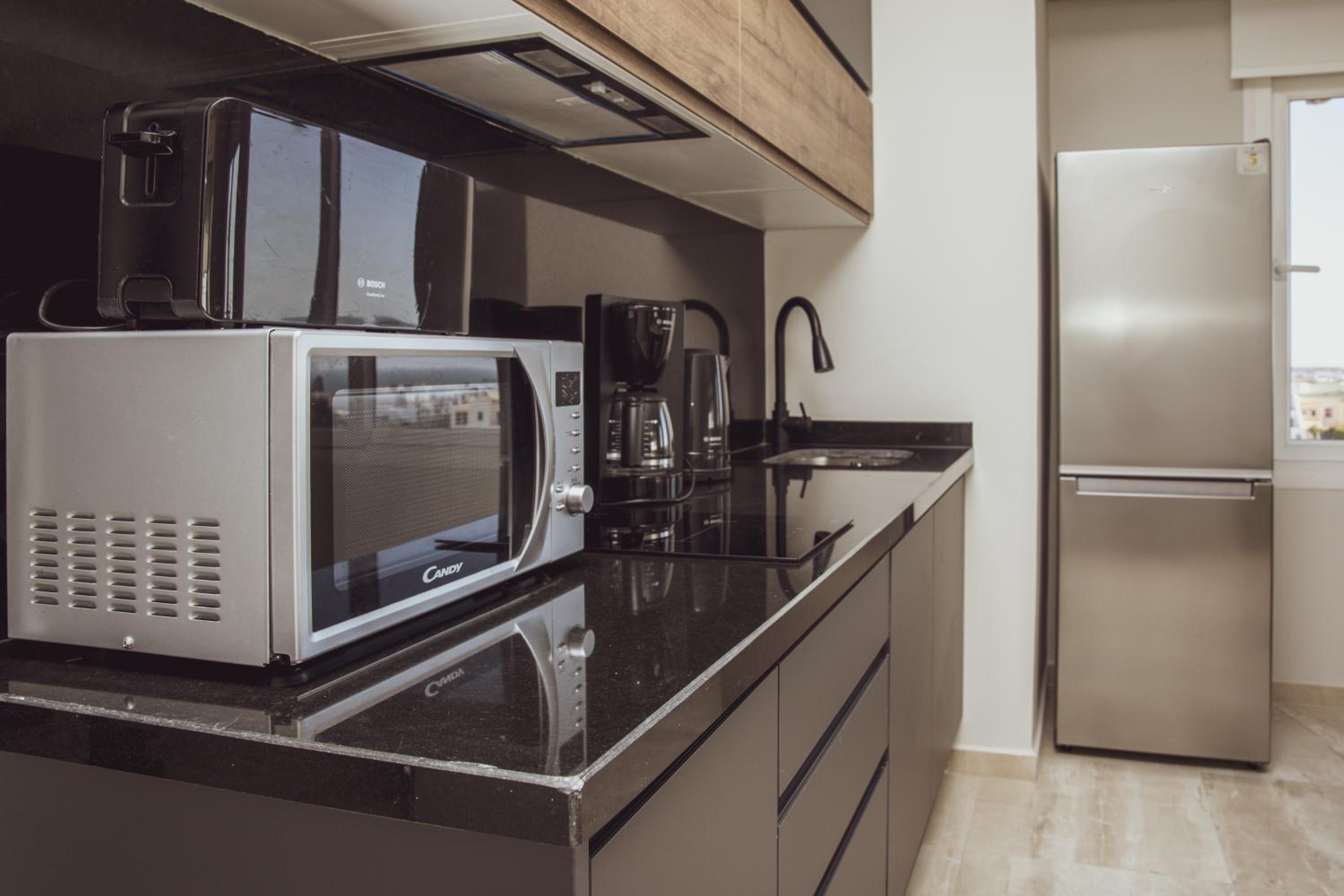 Superior King Suite - Photo 4