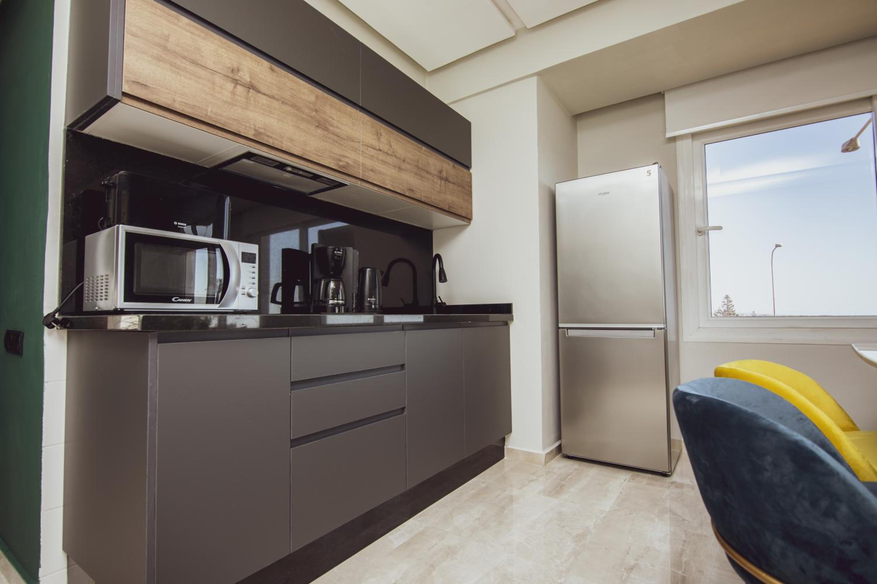 Superior King Suite - Photo 7