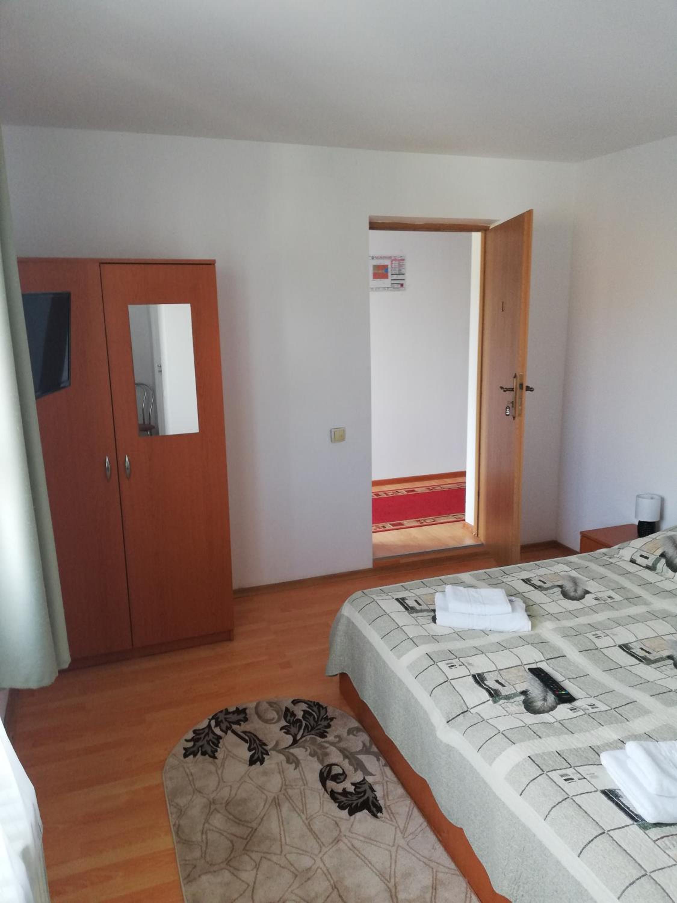 Standard King Room - Photo 3