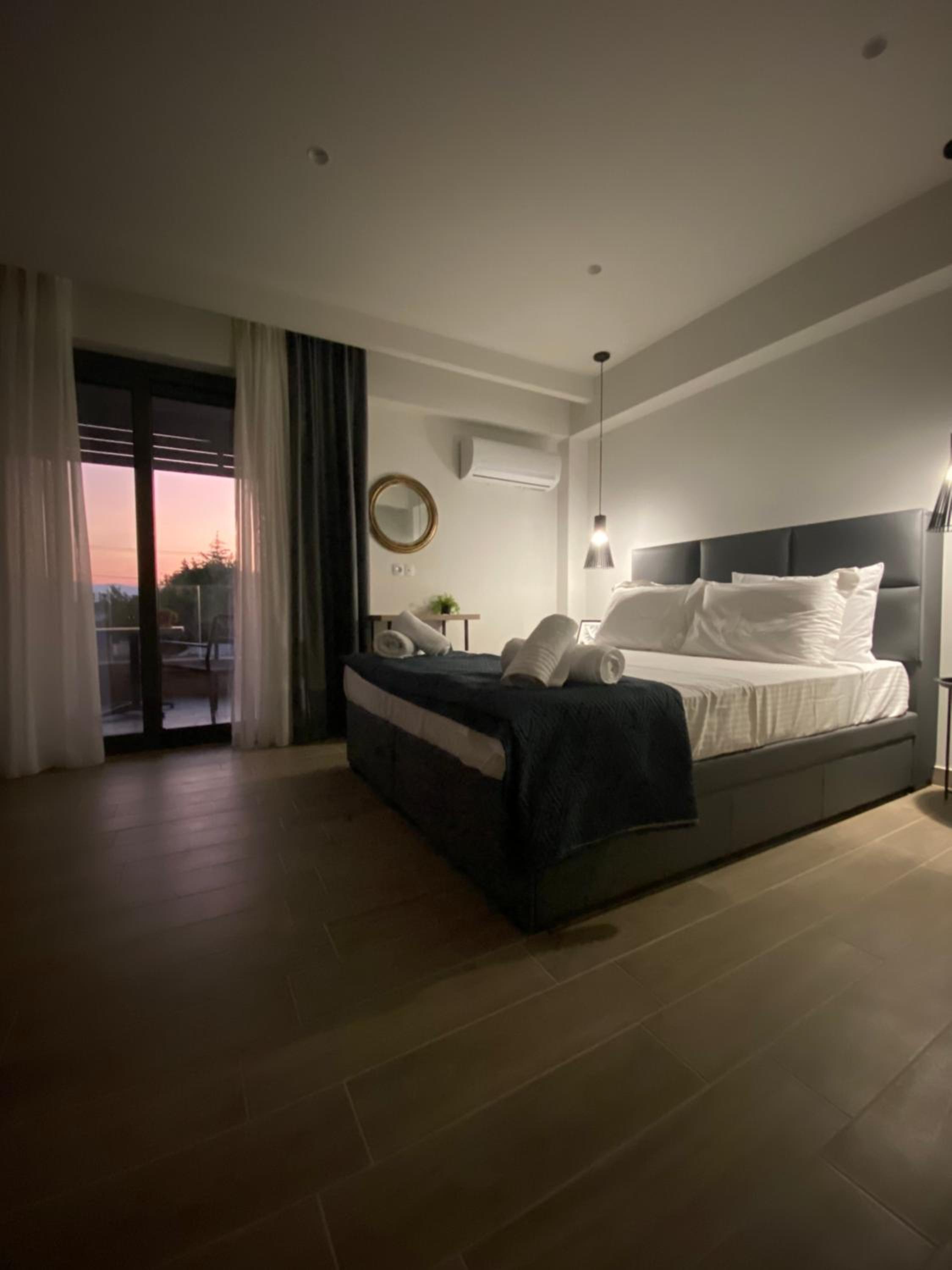 Luxury Triple Room photo 3