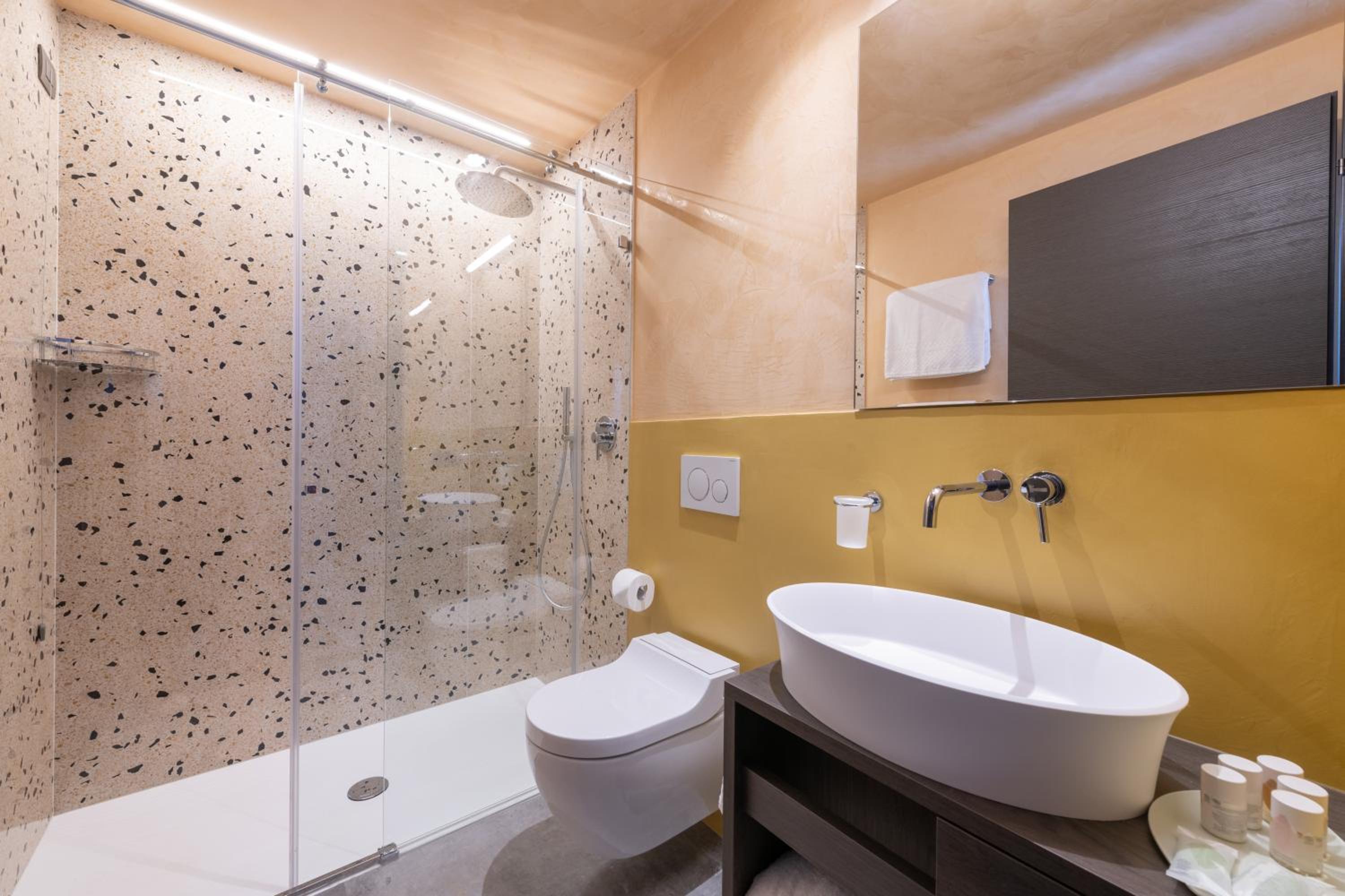 Double Room - Photo 4