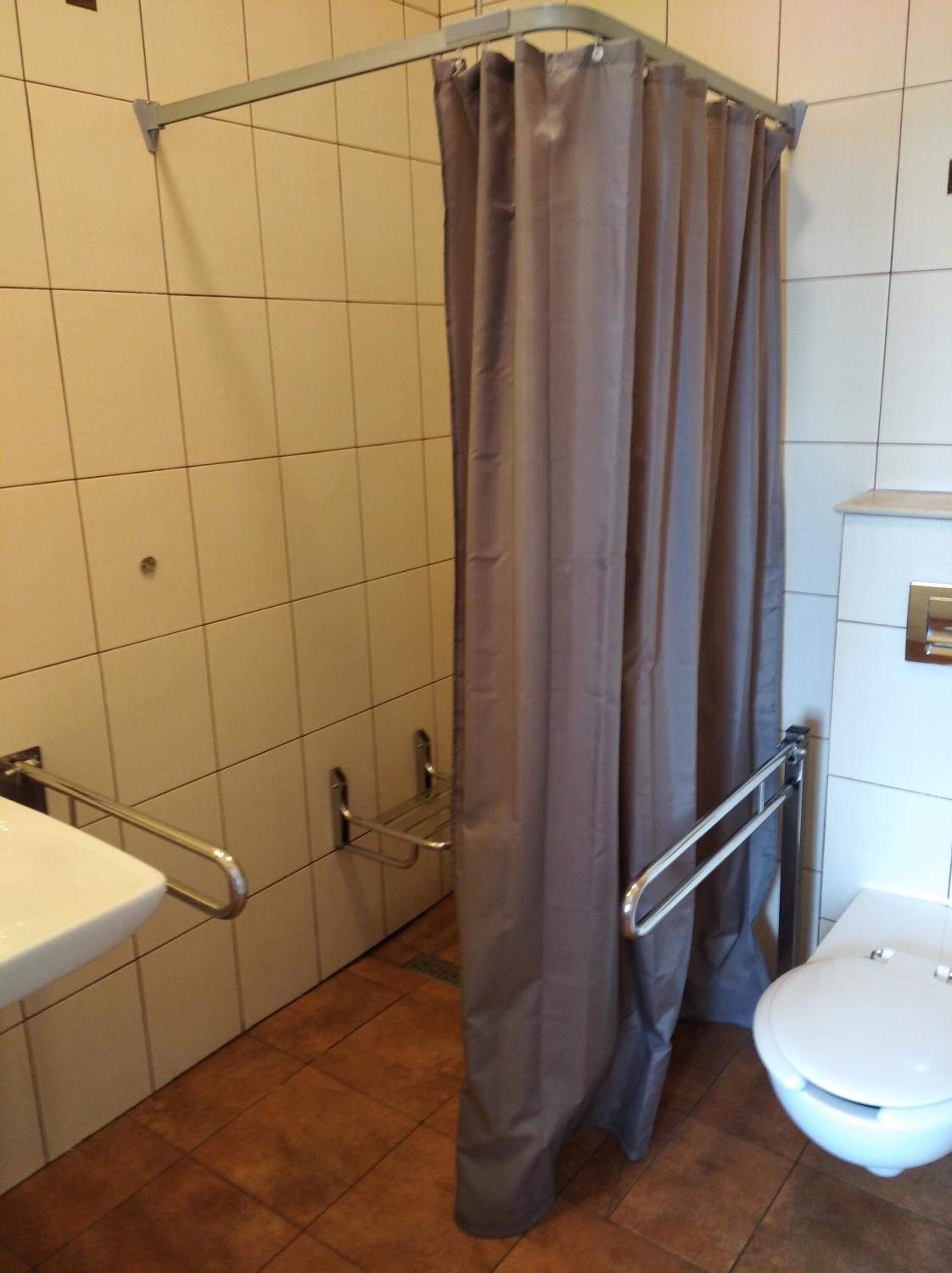 Double Room - Disability Access photo 2