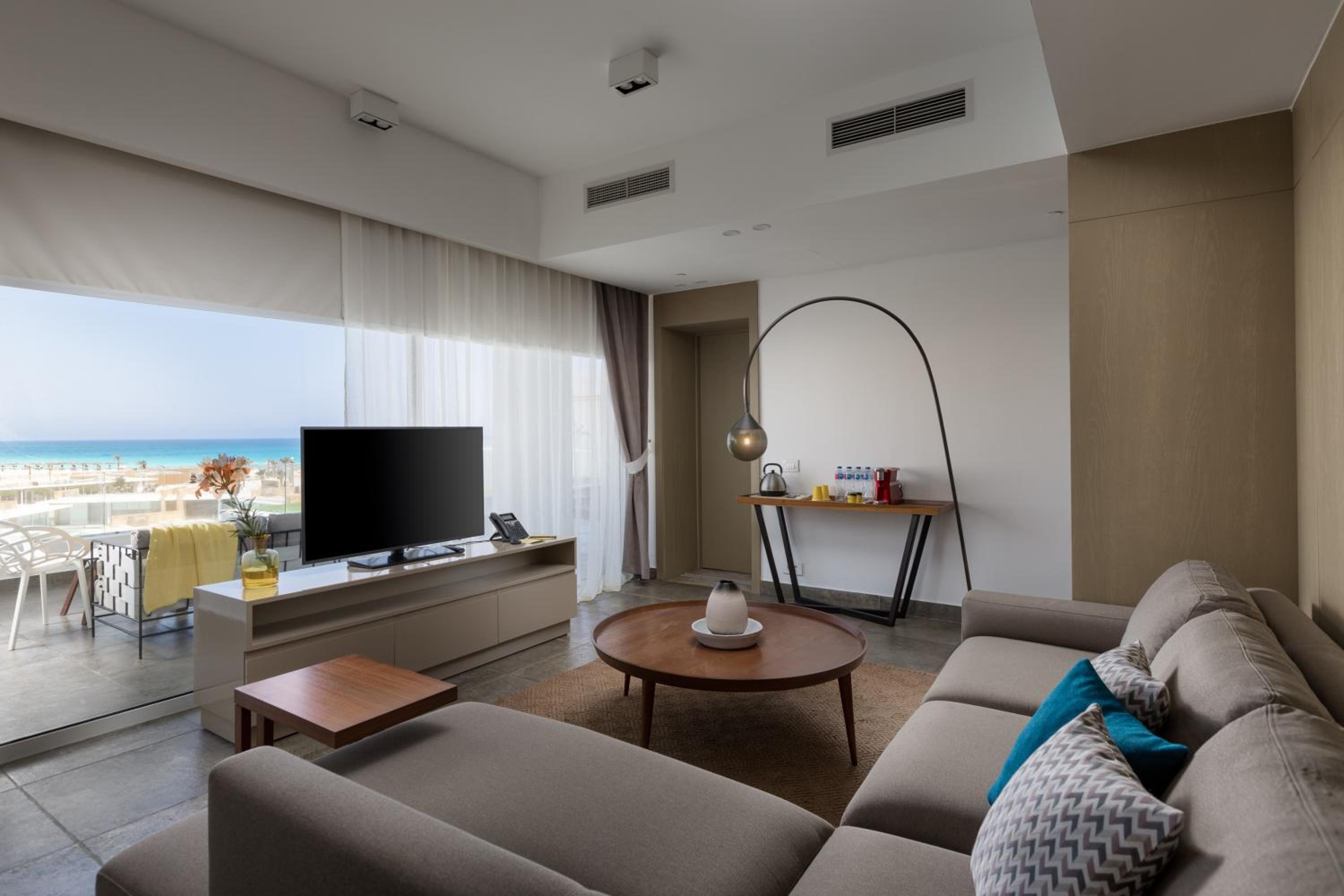 Sky House - Photo 7