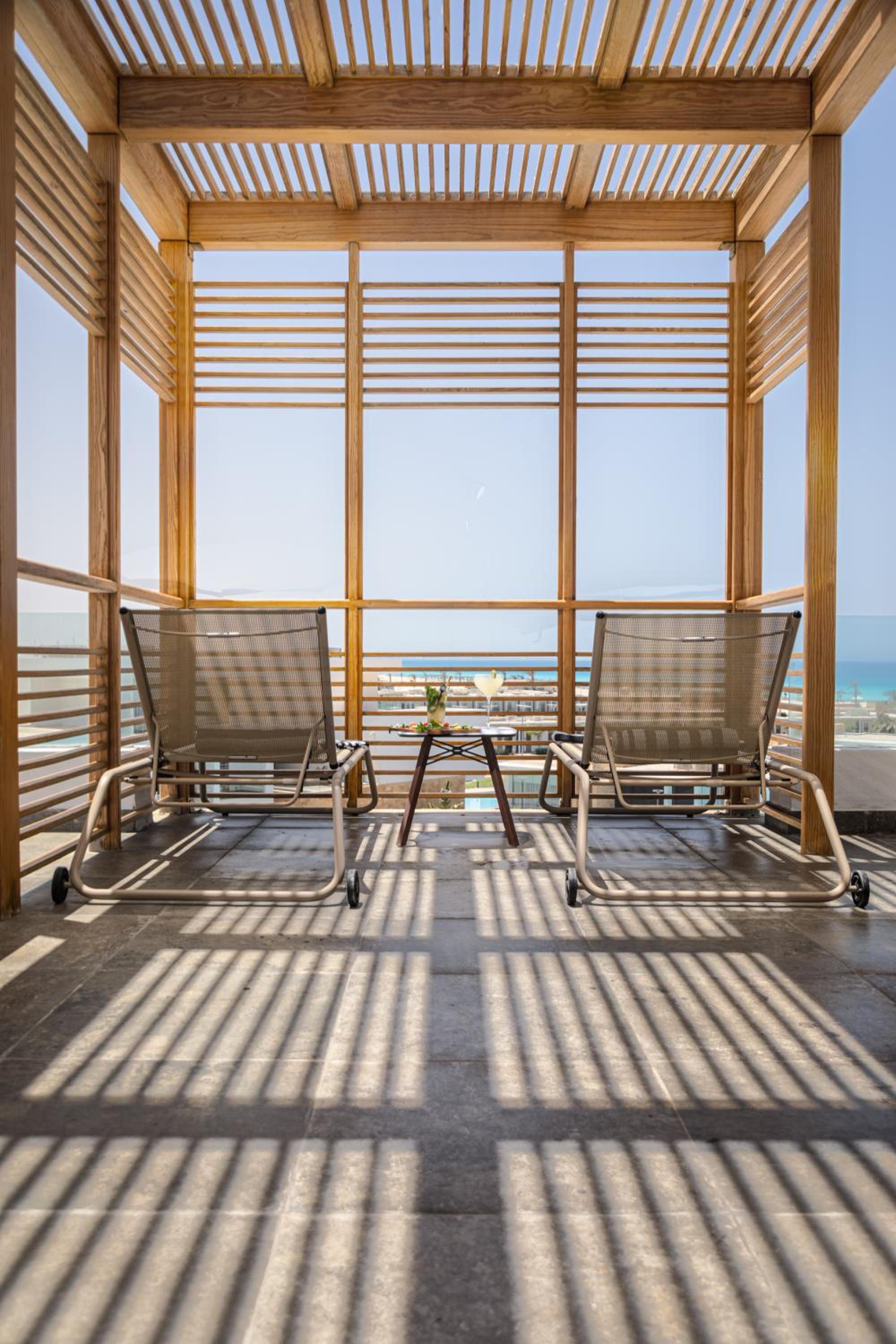 Sky House - Photo 2