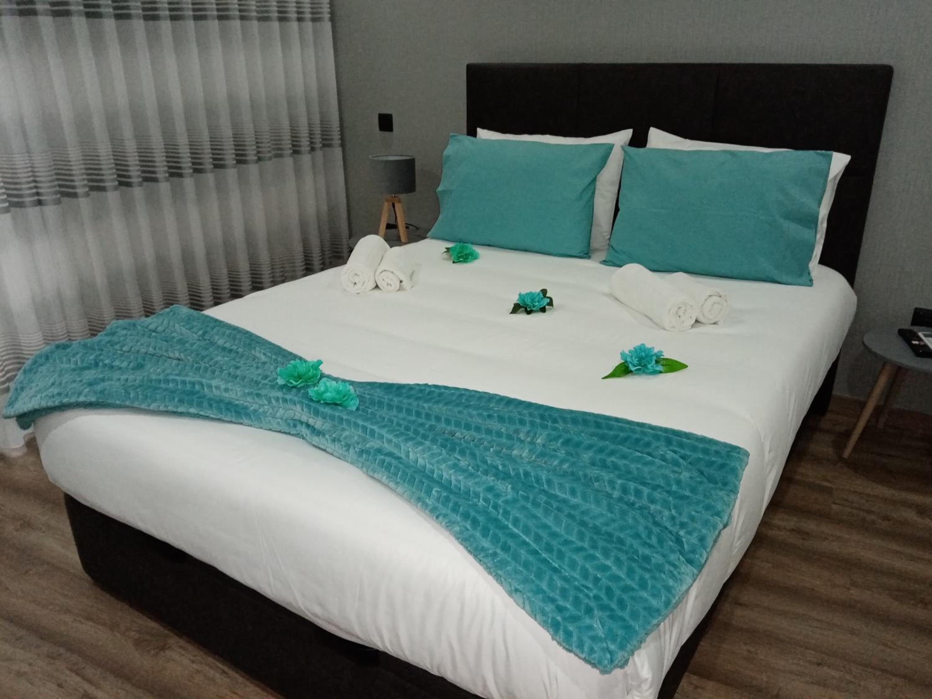 Two-Bedroom Apartment - Photo 4