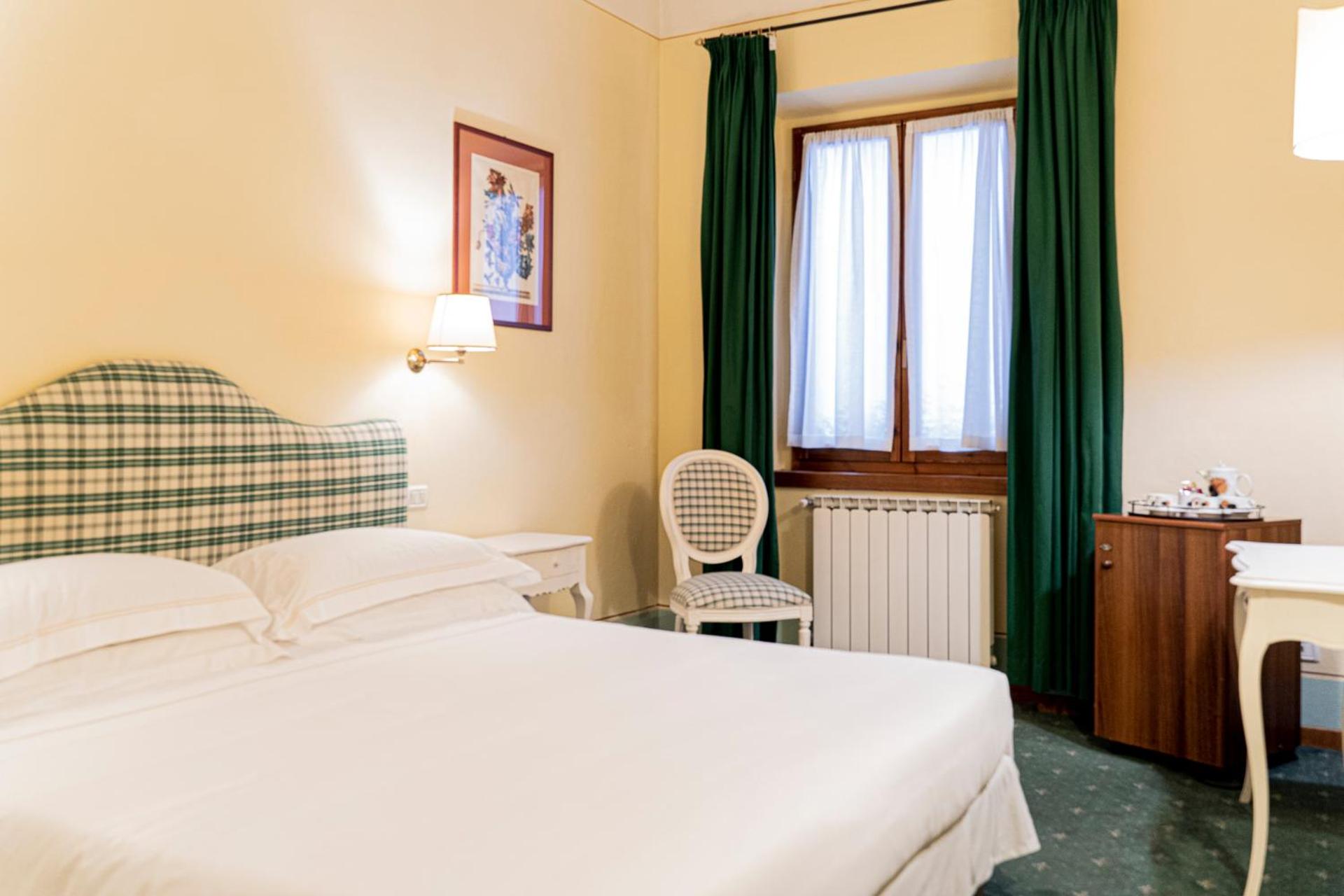 Deluxe Double Room photo 2