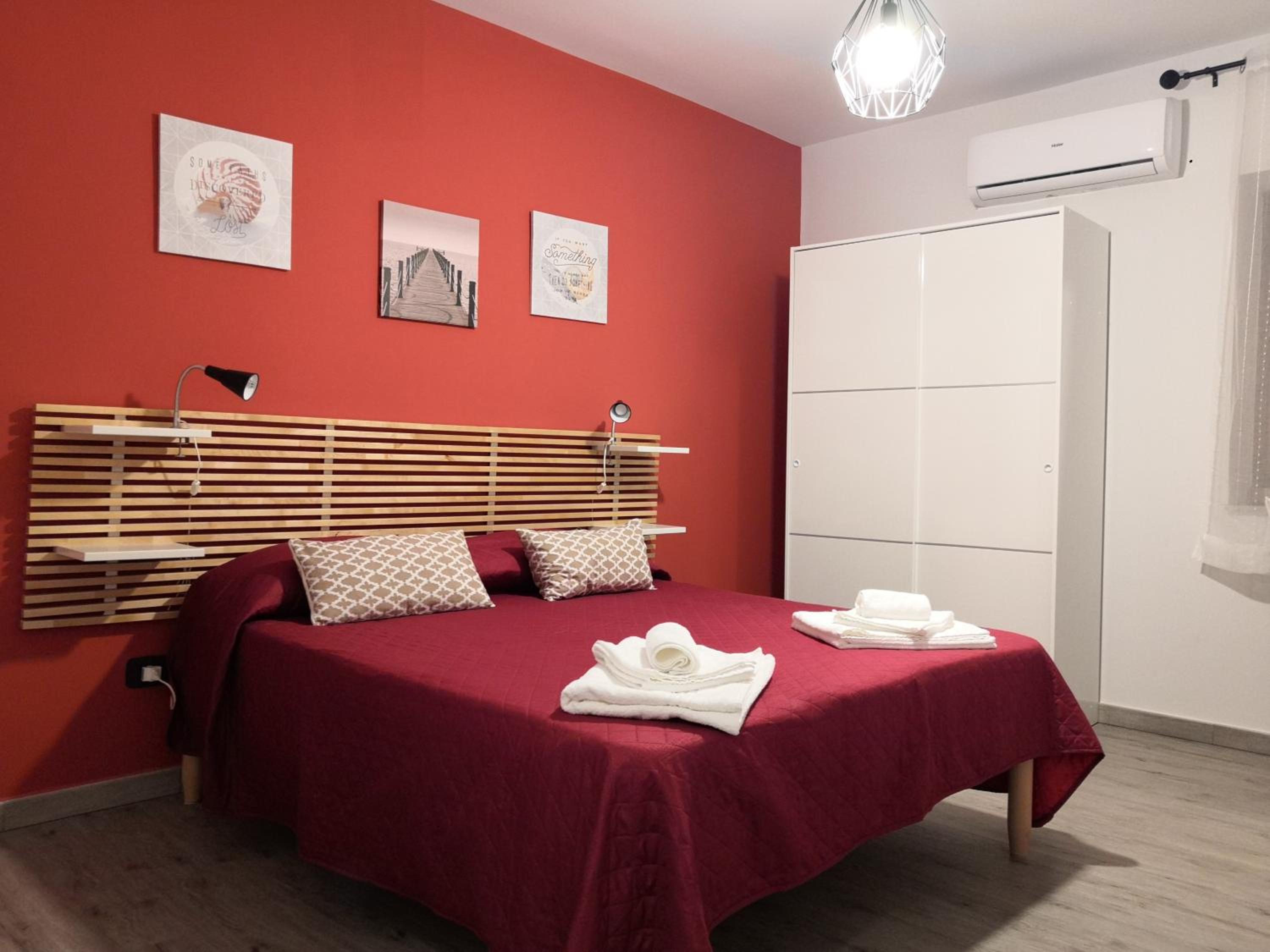 Deluxe Double Room - Photo 22