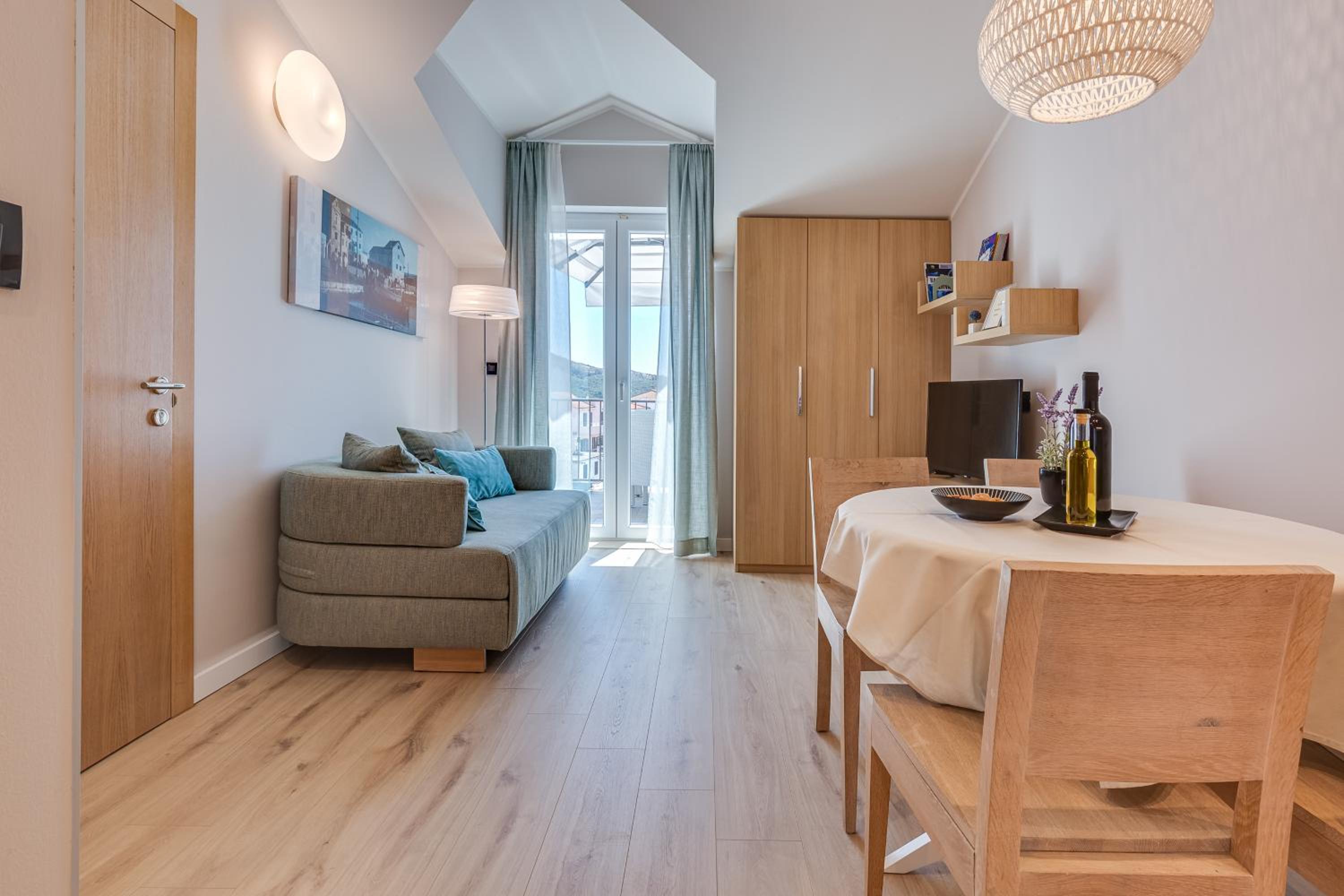 Apartment with Sea View