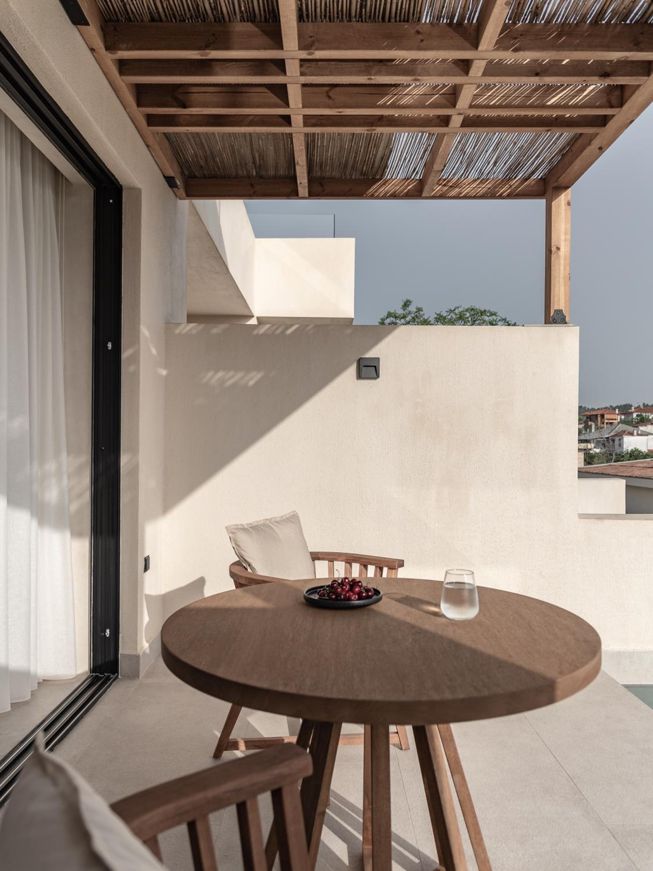 Signature Suite with Private Pool - Photo 11