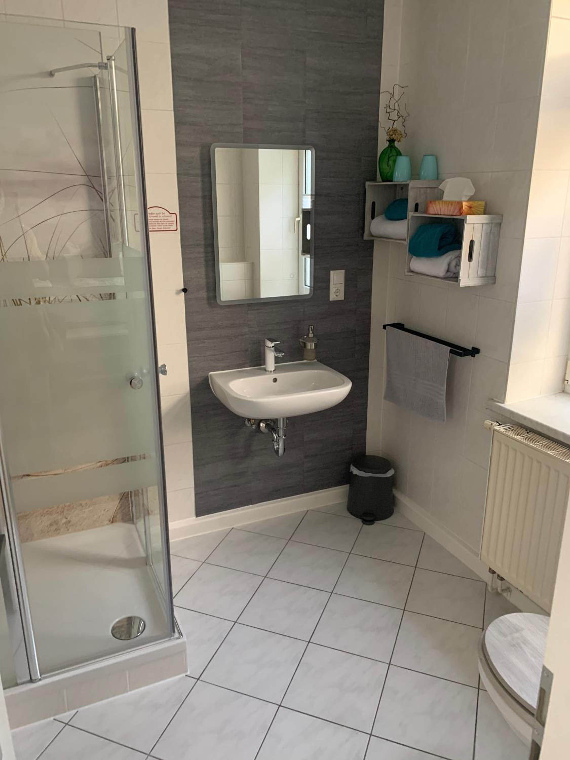 Double or Twin Room - Photo 4
