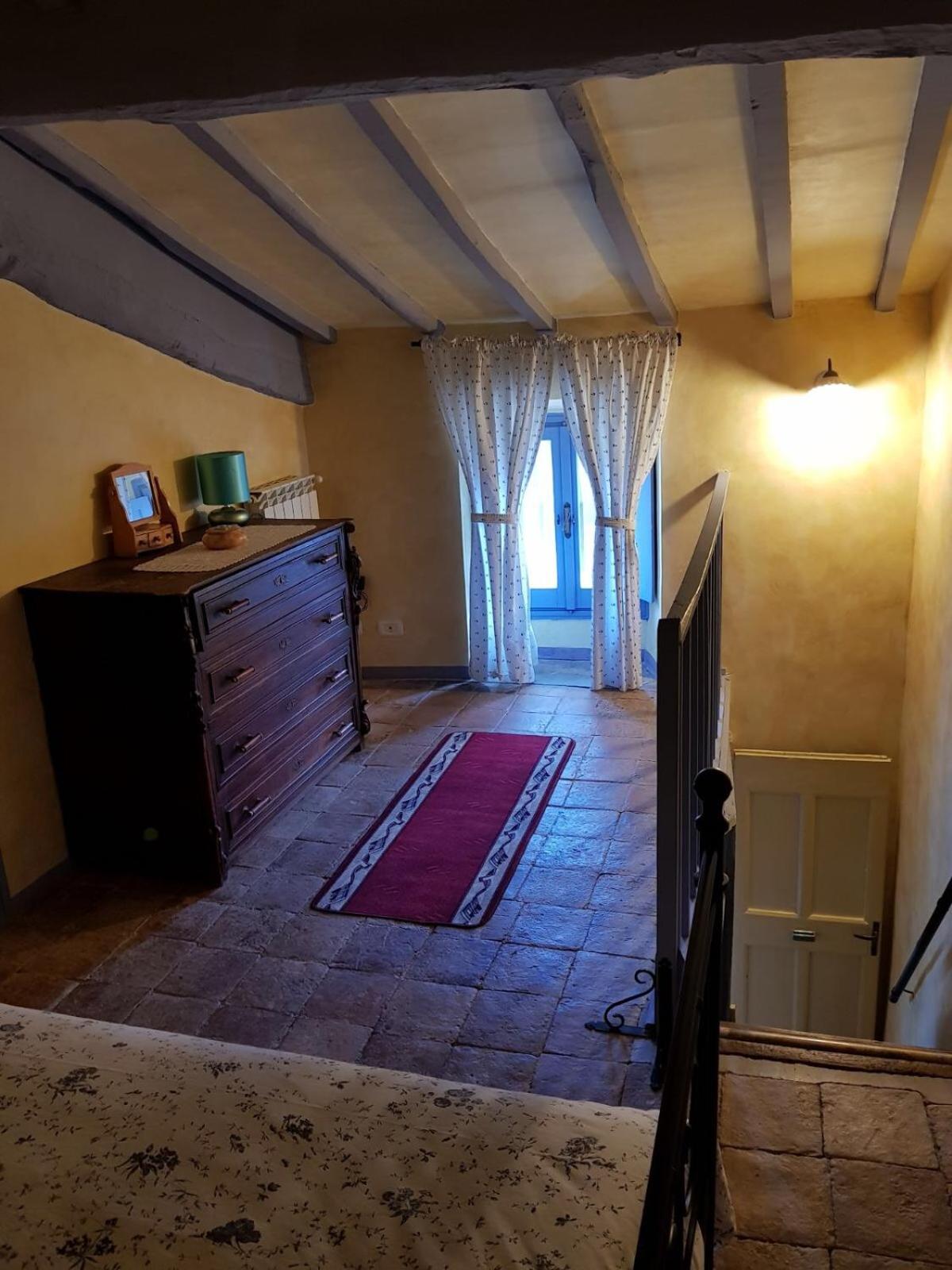 Apartment - Split Level - Photo 12