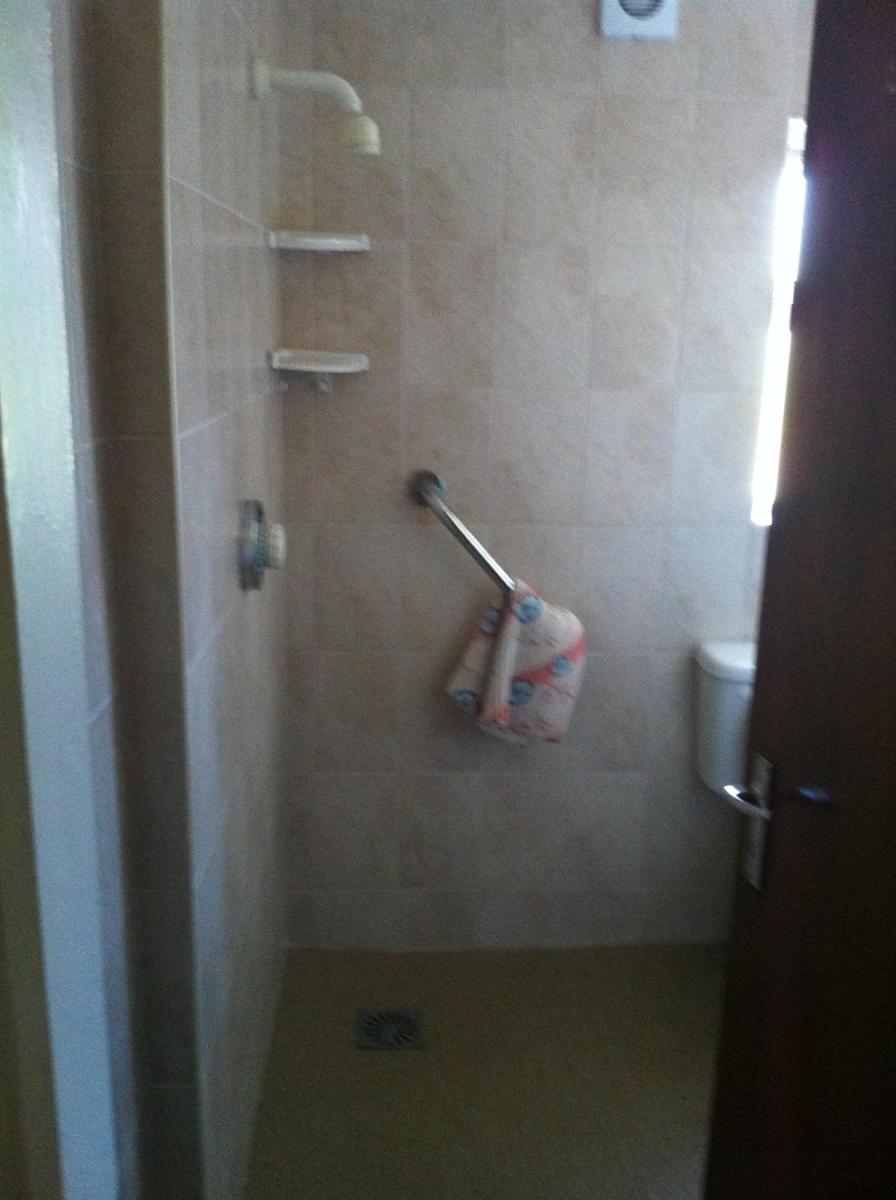 Twin Room - Photo 3