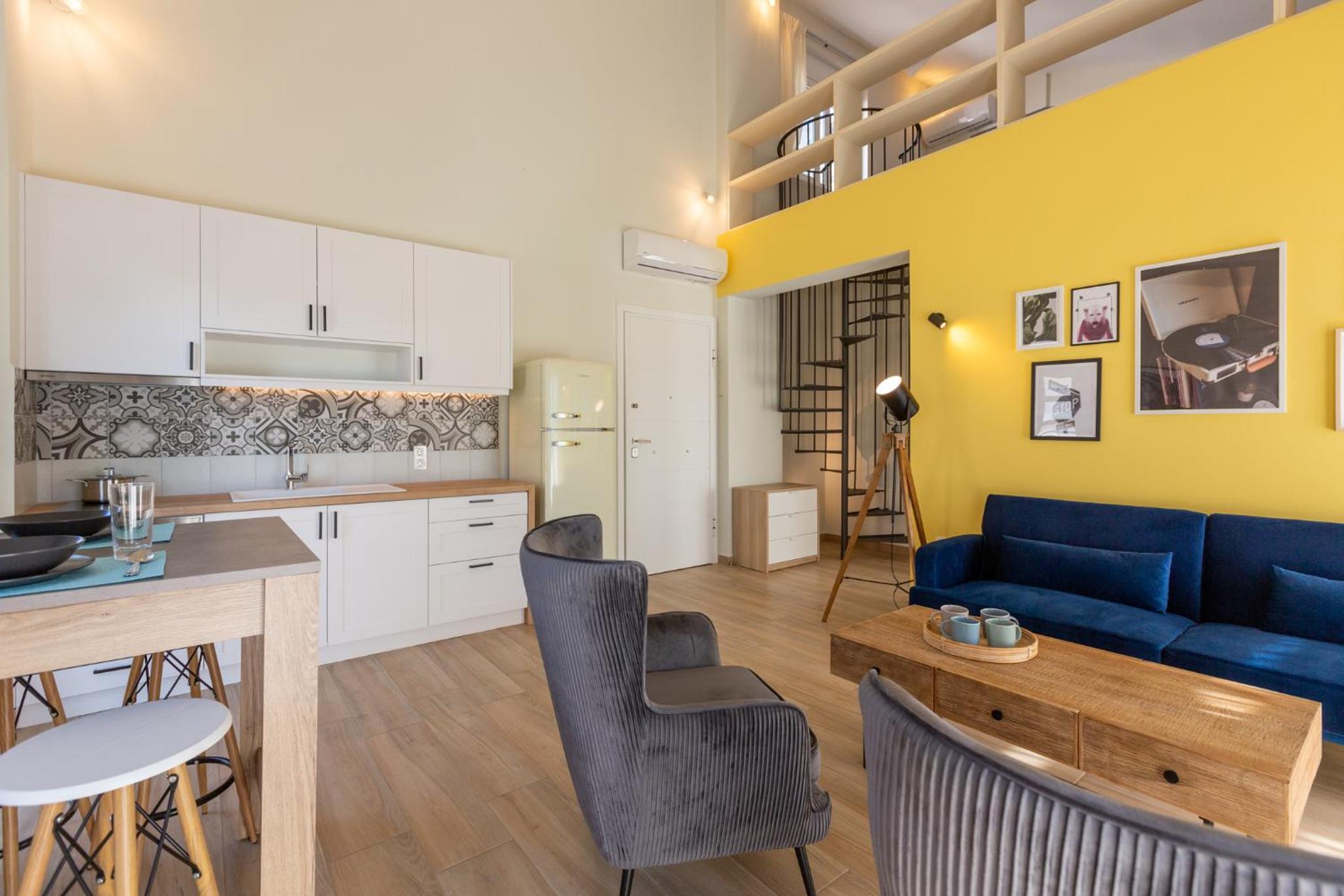 Apartment with Garden View
