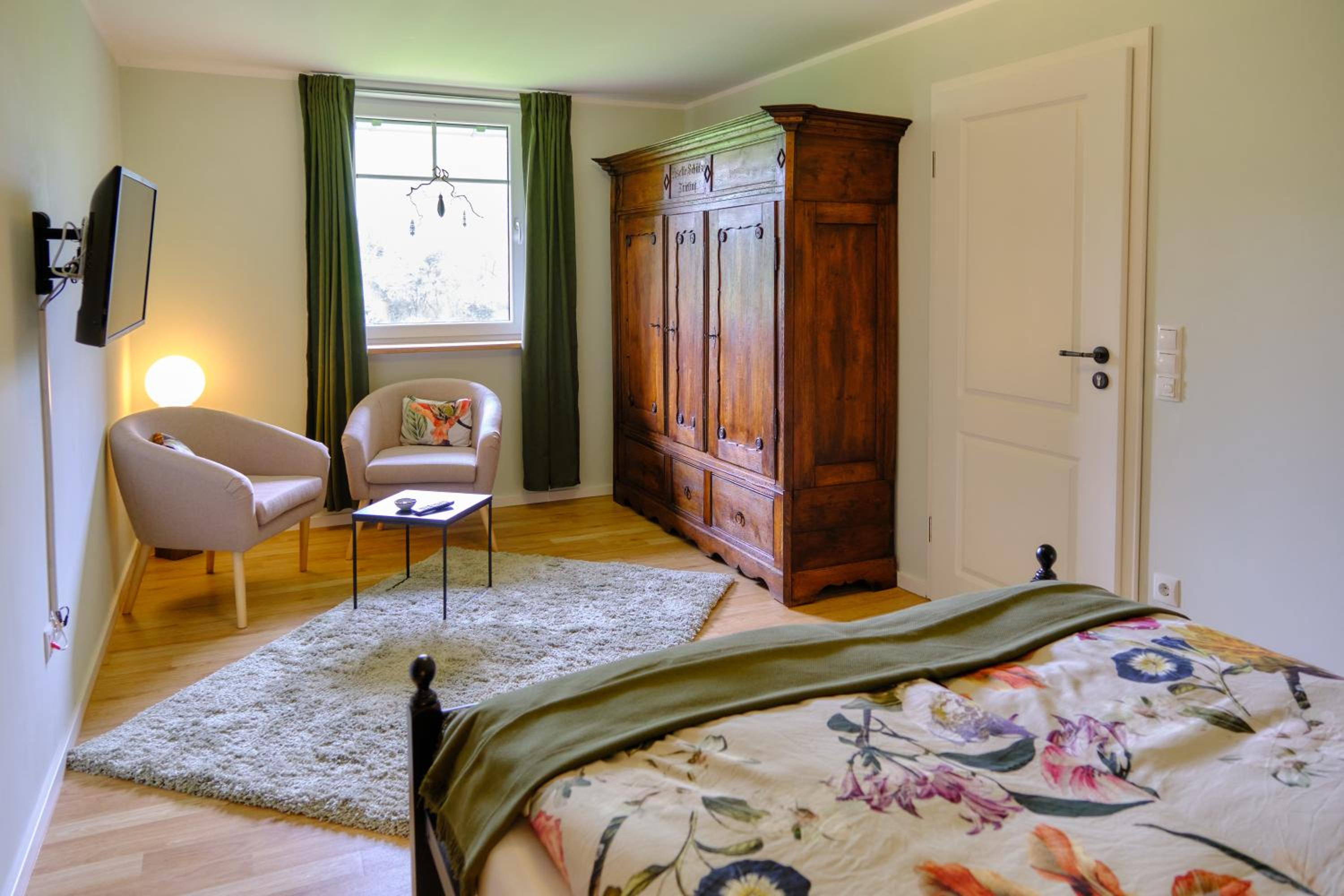 Double Room with Private Bathroom photo 3