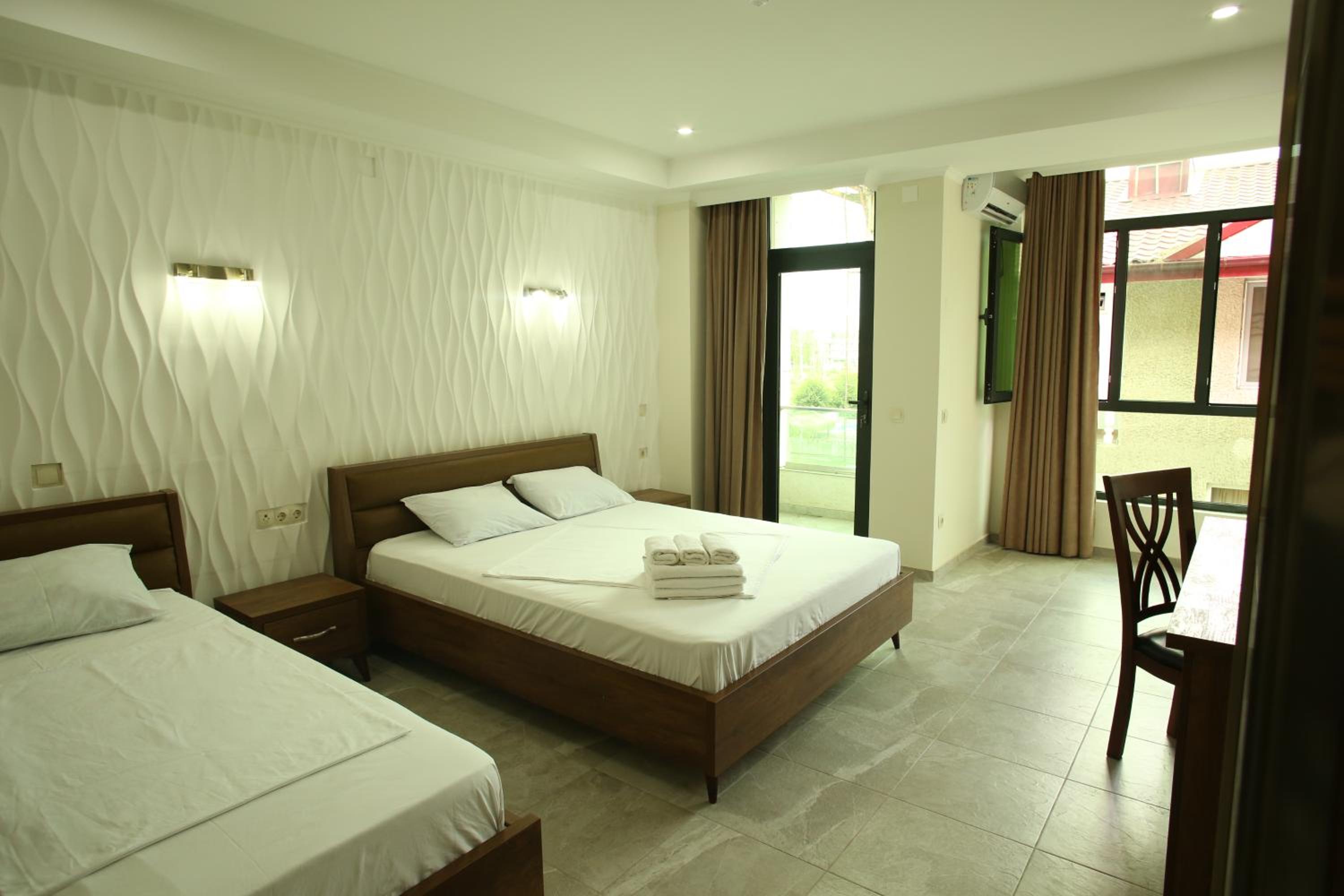 Luxury Triple Room