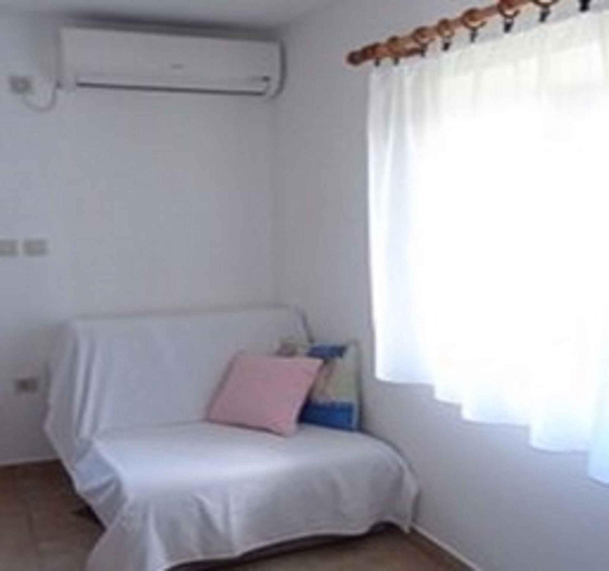 Apartment 2 photo 3