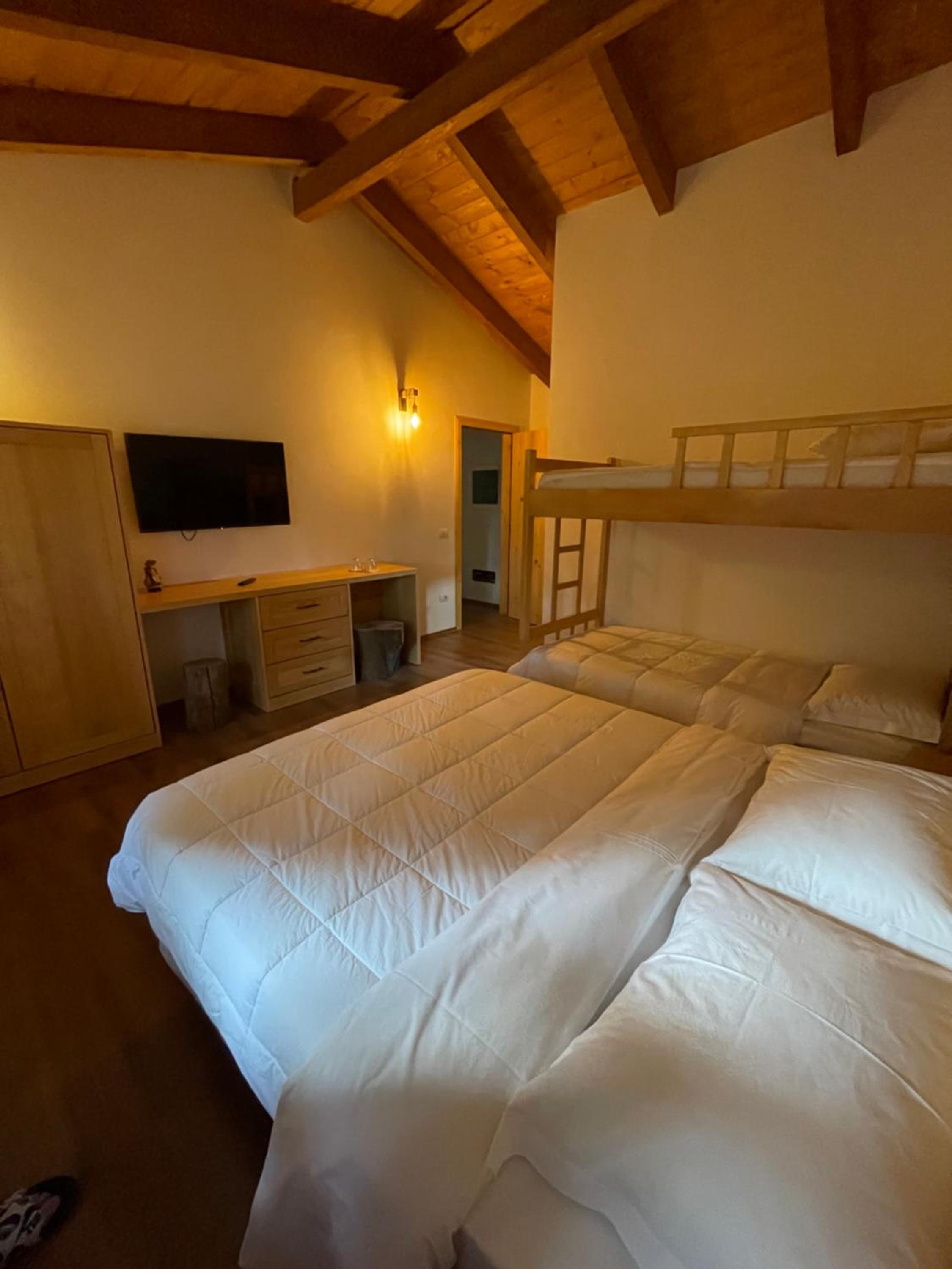Classic Quadruple Room
