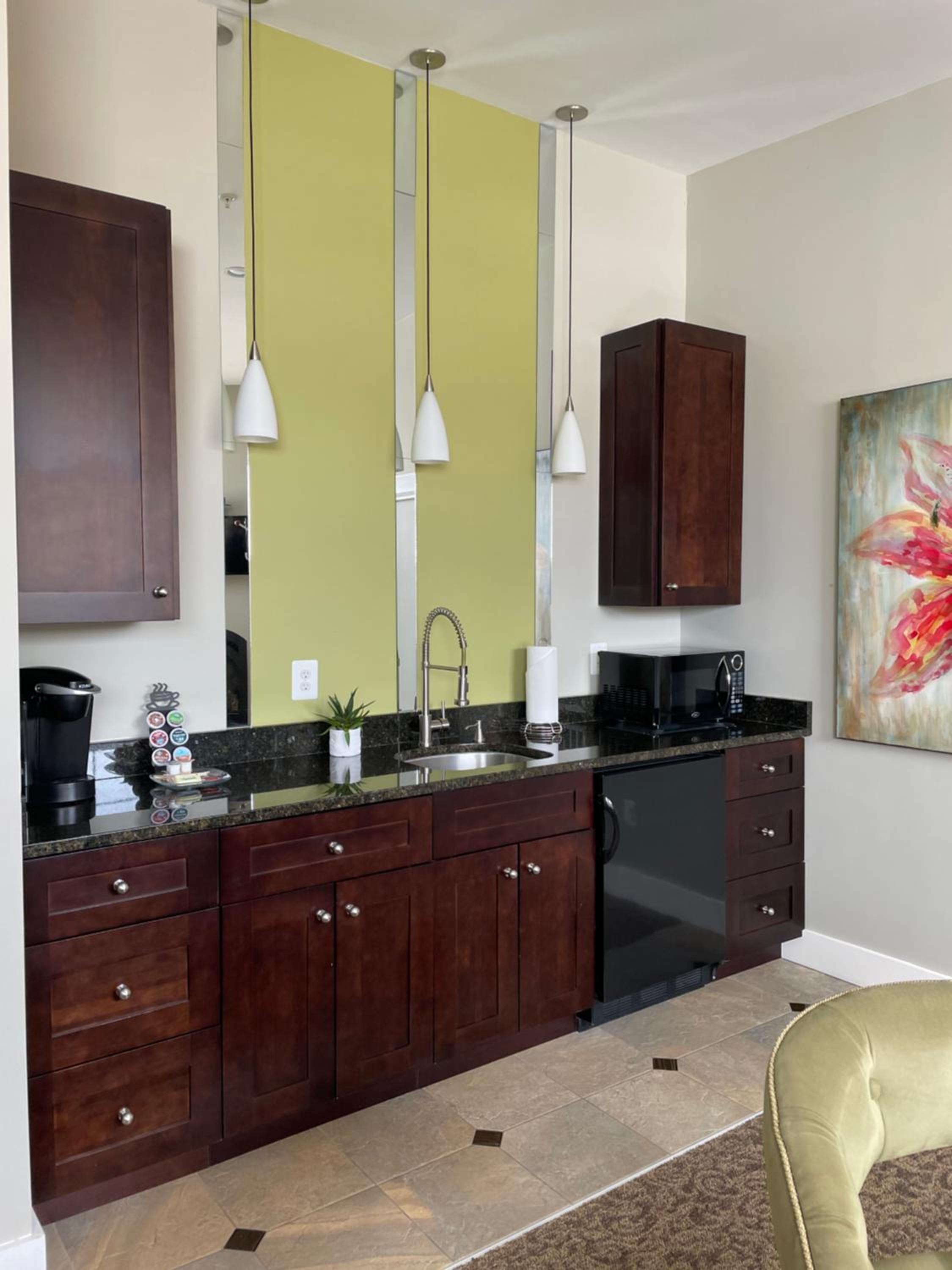 Luxury Suite with Kitchenette photo 3