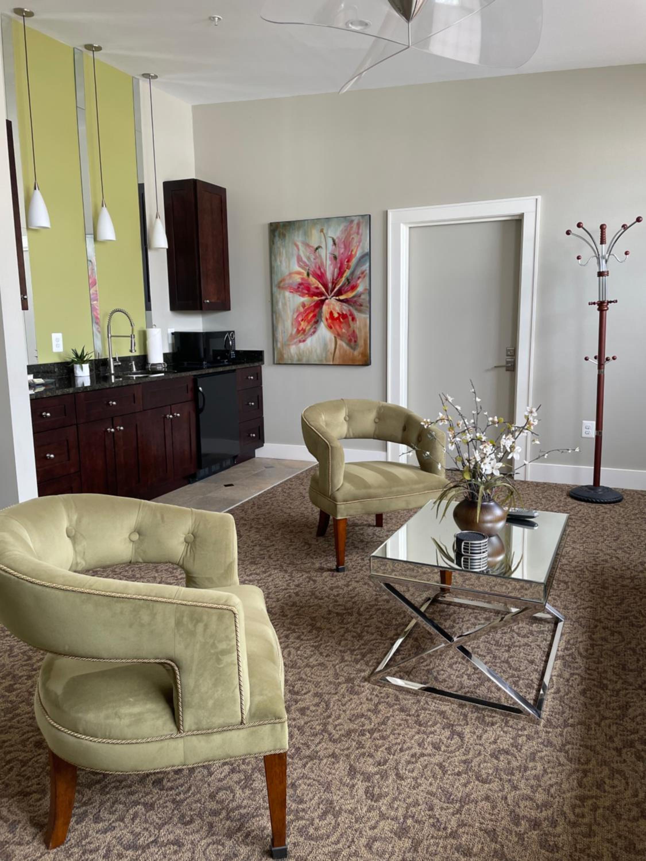 Luxury Suite with Kitchenette